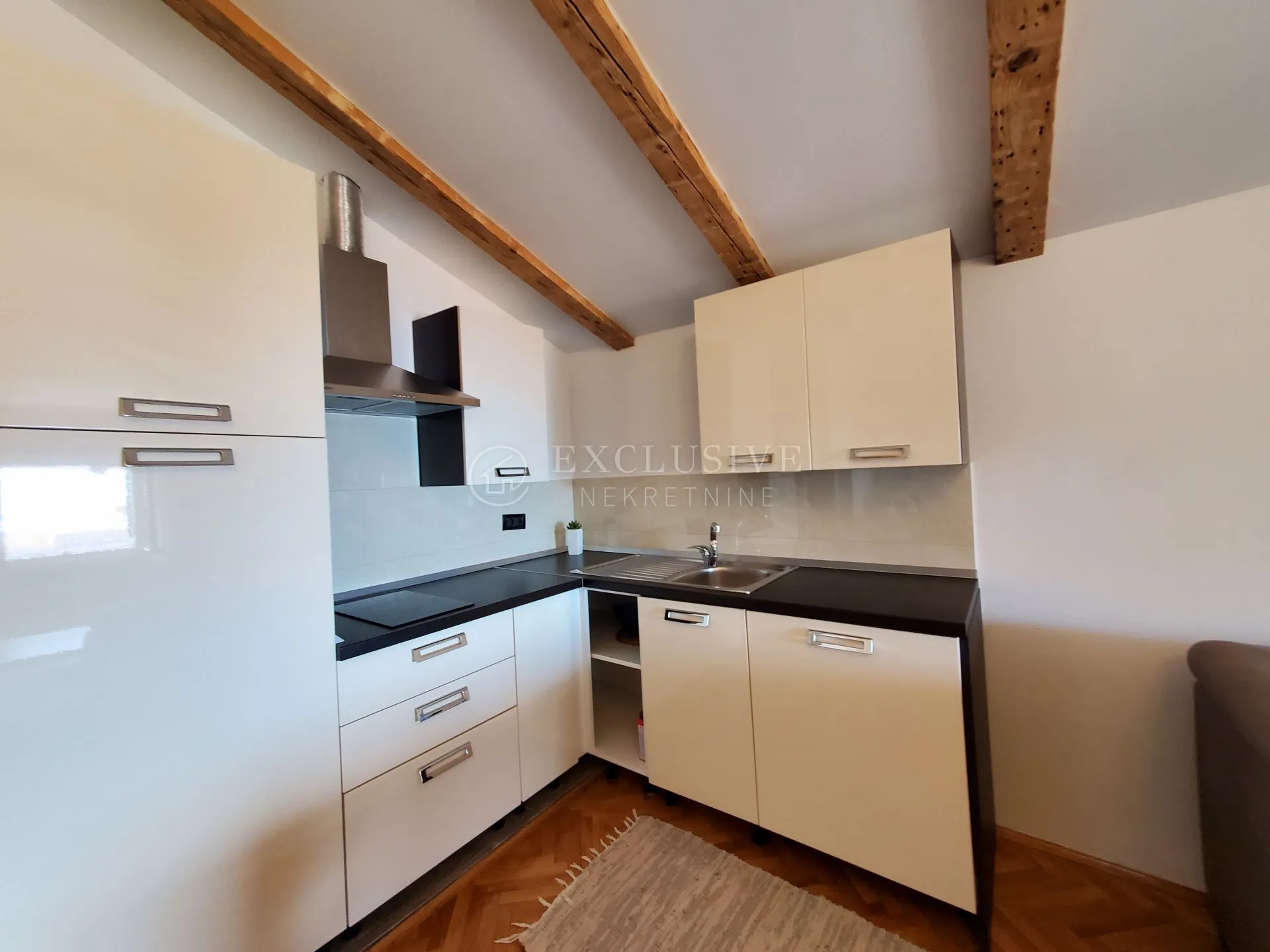 opatija stan 65m2 - strogi centar !! - slika 5