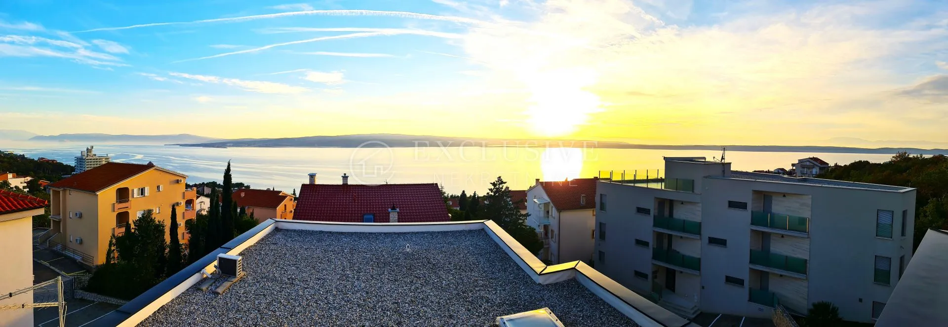 dramalj - predivni penthouse sa garažom i zasebnim apartmanom - slika 34
