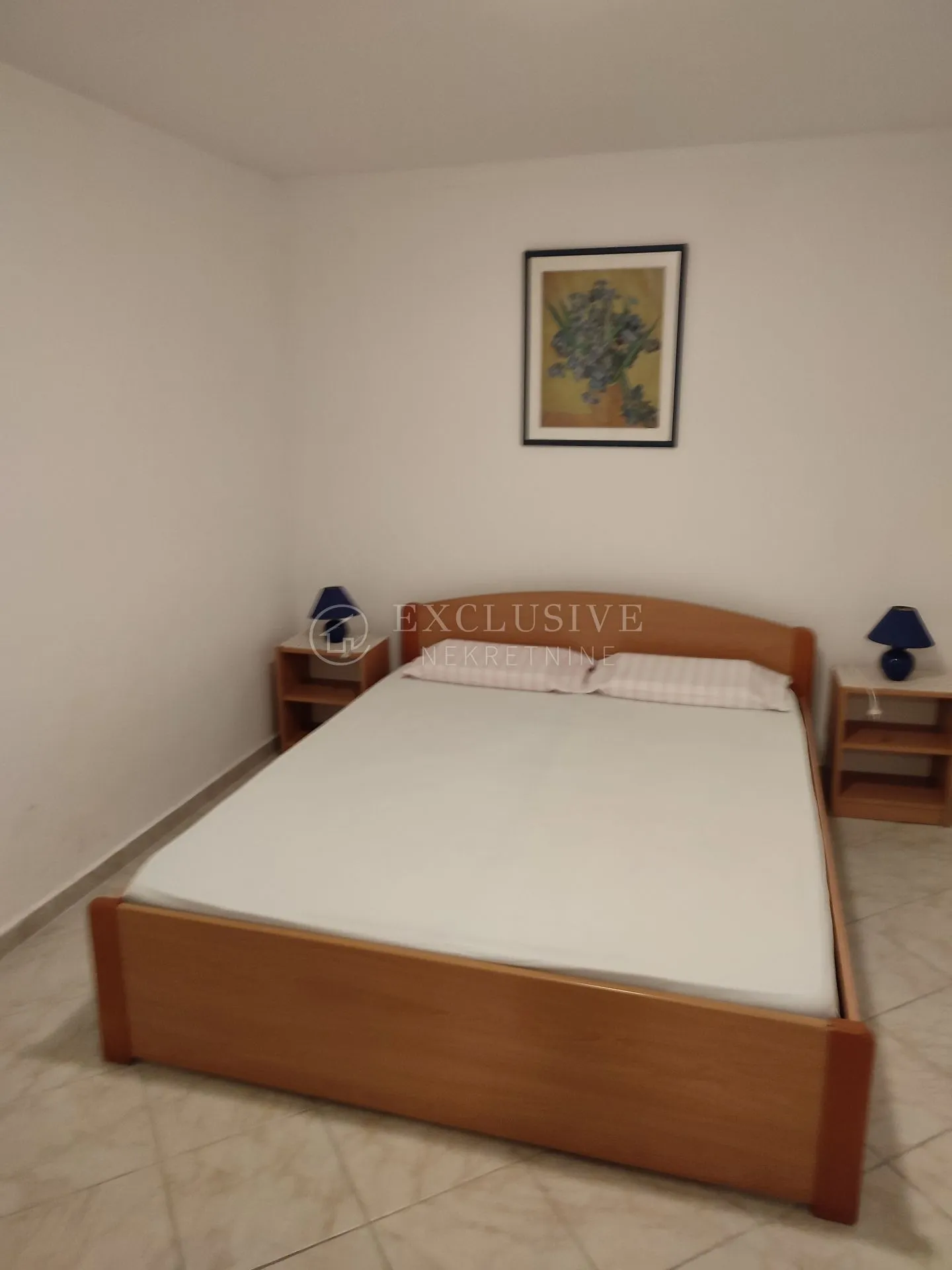 krk-jurandvor - dvoetažni apartman + zaseban apartman, terasa, vrt, parking - slika 3