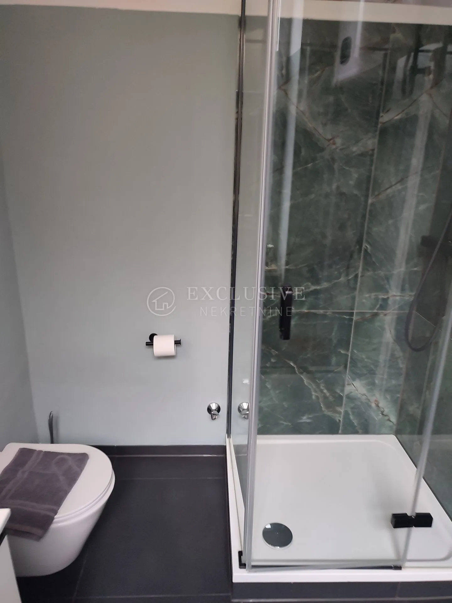 opatija - luxsuzni stan za najam 100 m od mora - slika 18