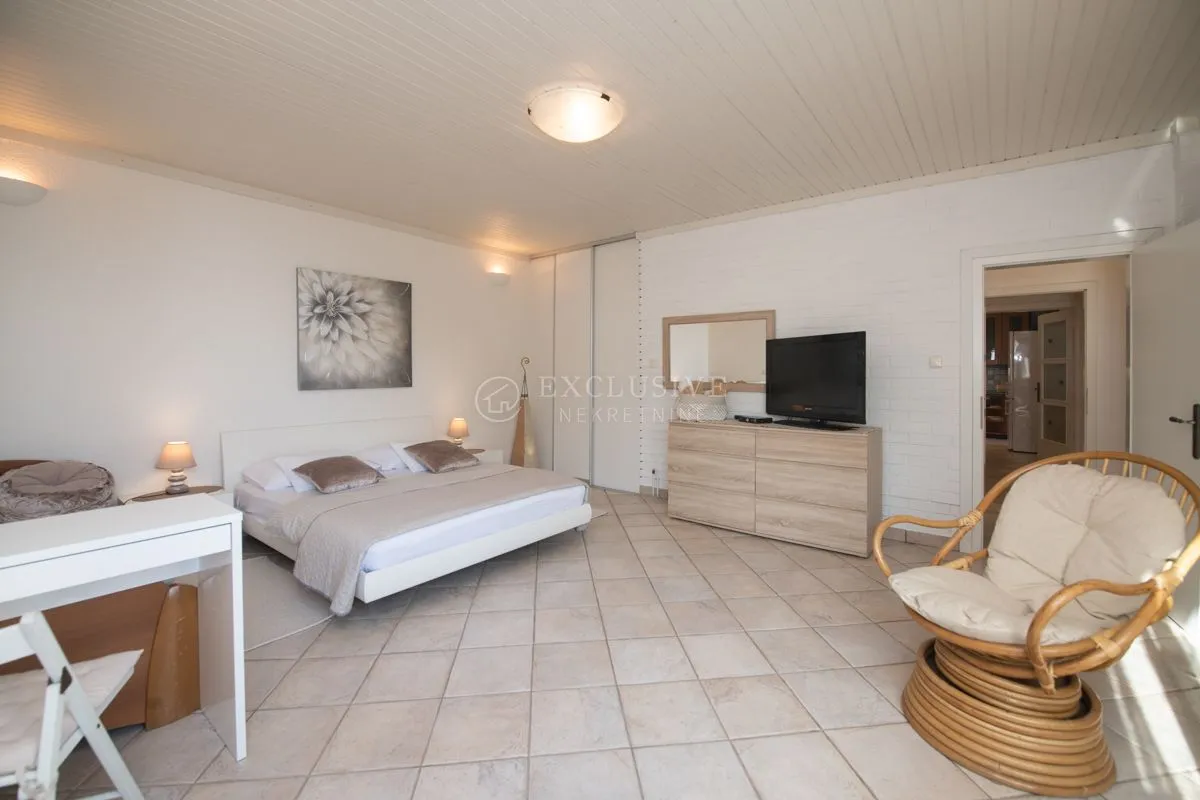 opatija - 140m2 stan 2.red od mora !! - slika 4