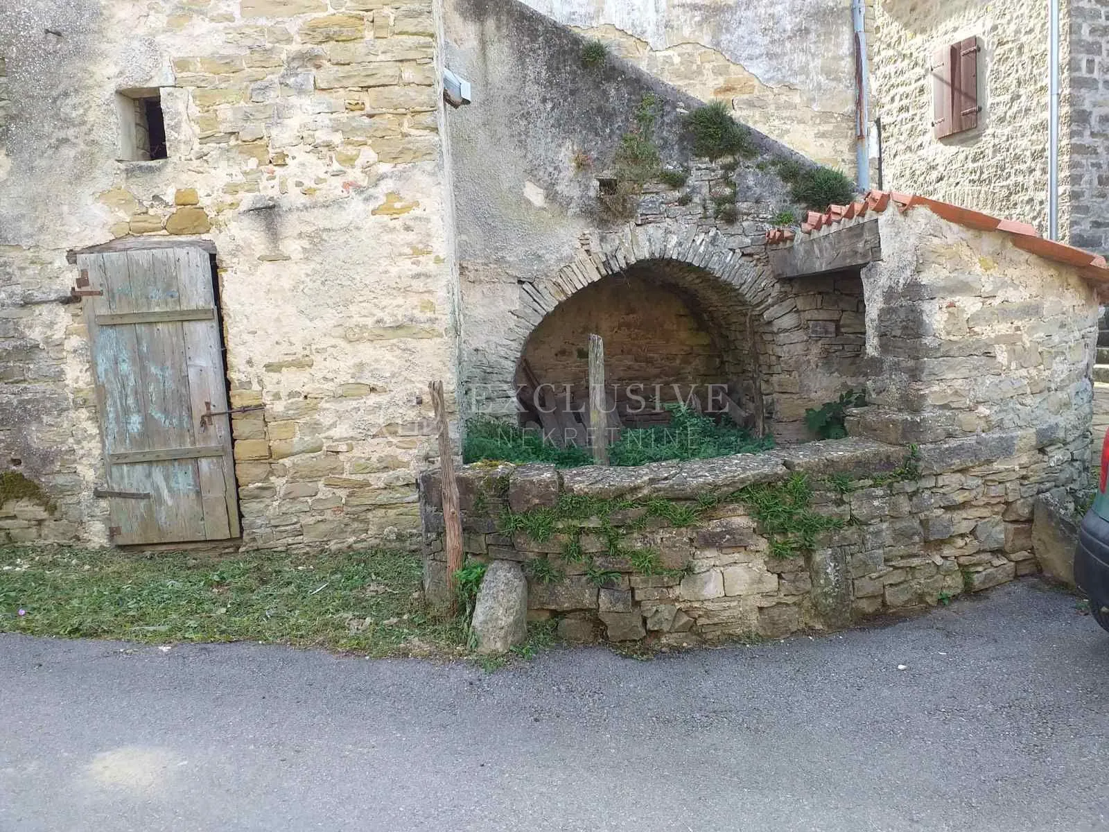 kašćerga - istarska kamena kuća - slika 2