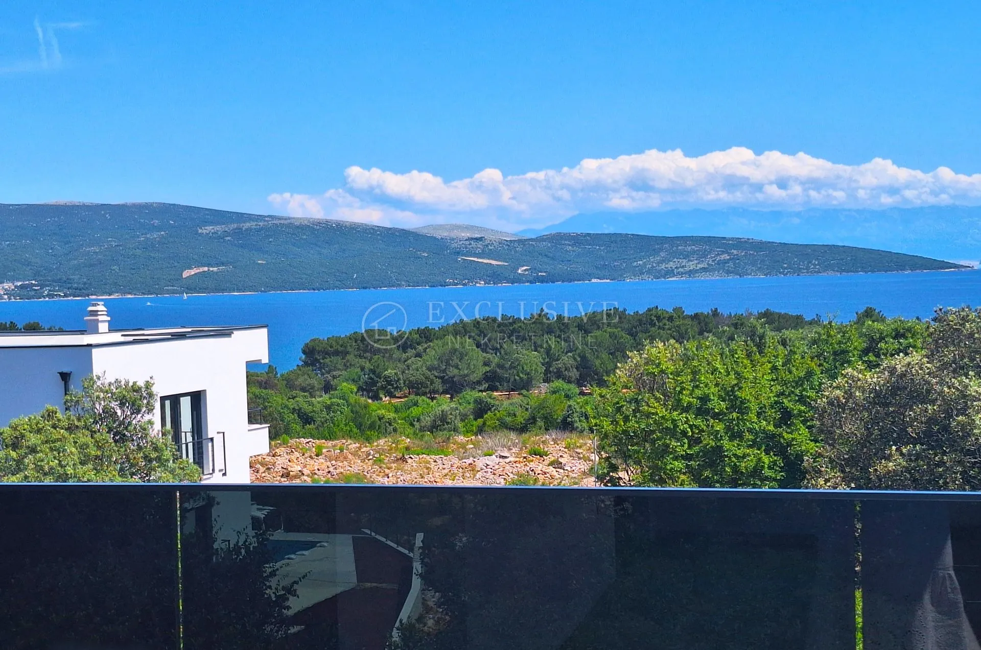 krk - prestižan dvoetažni apartman u novogradnji - slika 4