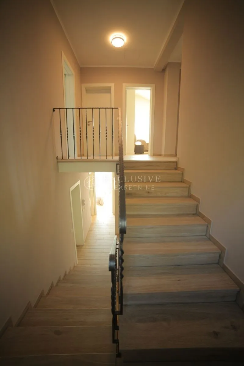 opatija-poljane-prekrasna obiteljska villa sa bazeom i video nadzorom- - slika 61