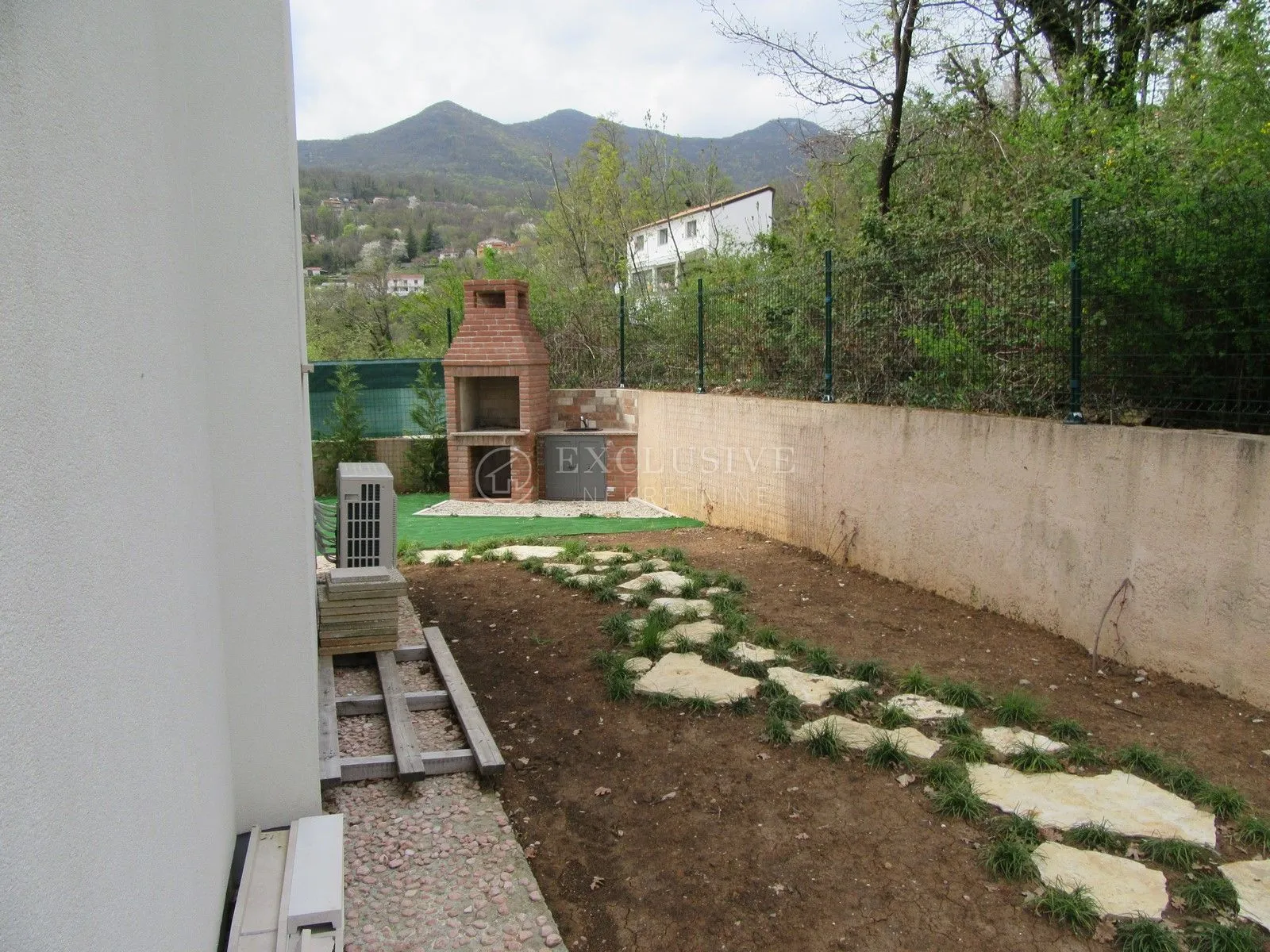 opatija-poljane-prekrasna obiteljska villa sa bazeom i video nadzorom- - slika 10