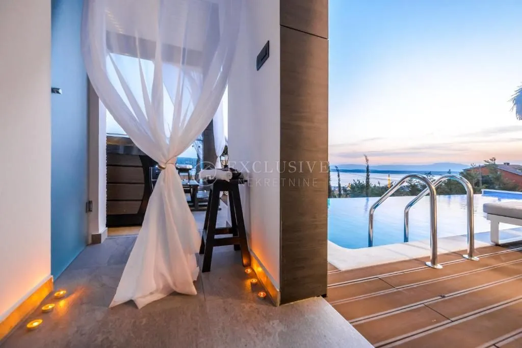 crikvenica luksuzno opremljena villa s bazenom i pogledom na more - slika 13