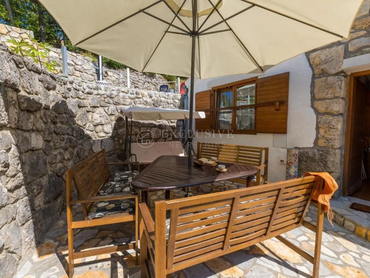 crikvenica, zaleđe - dvije kamene kuće s bazenom - slika 32