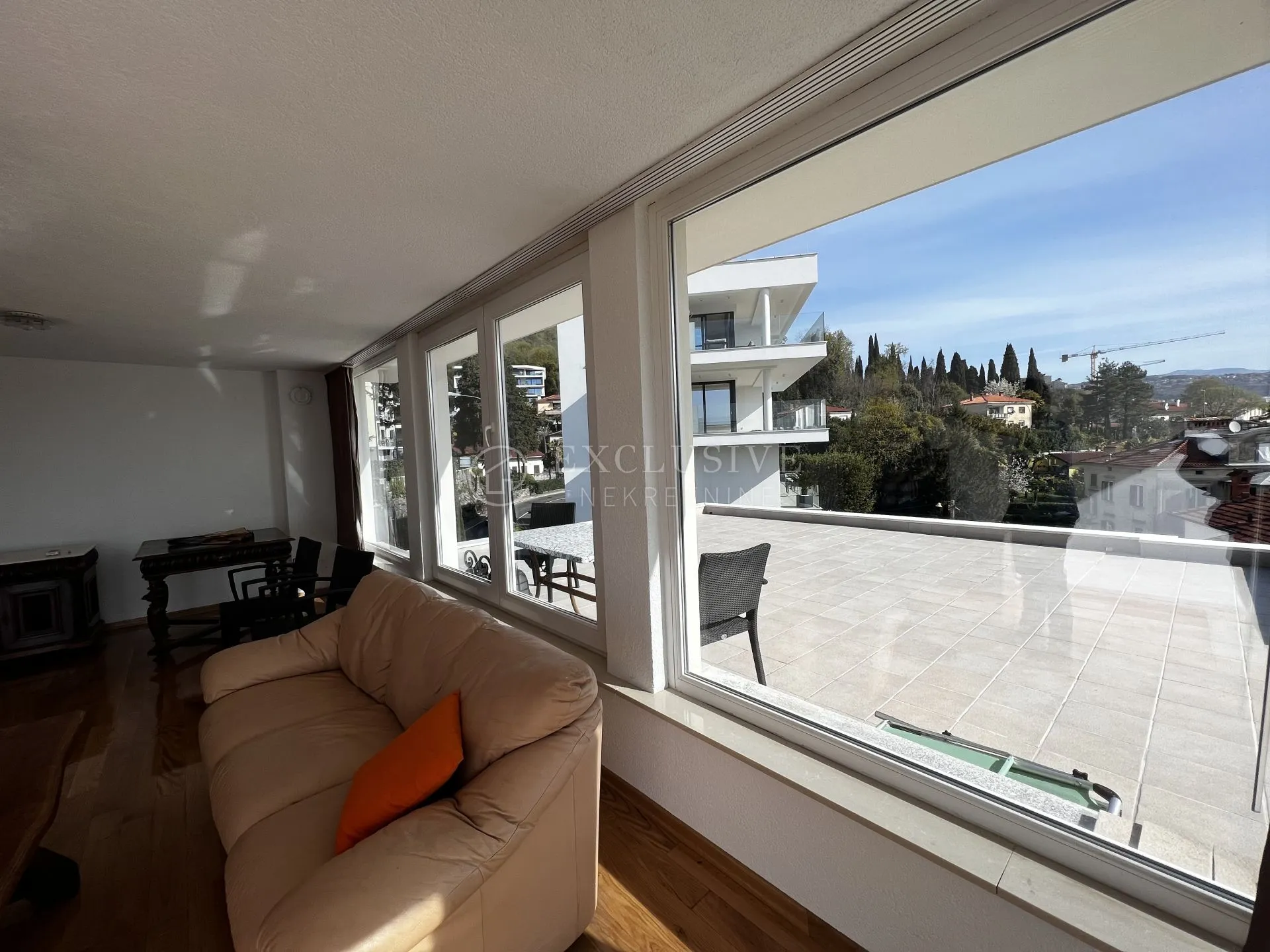 opatija-centar stan u vili 200m2 s parkingom - slika 11