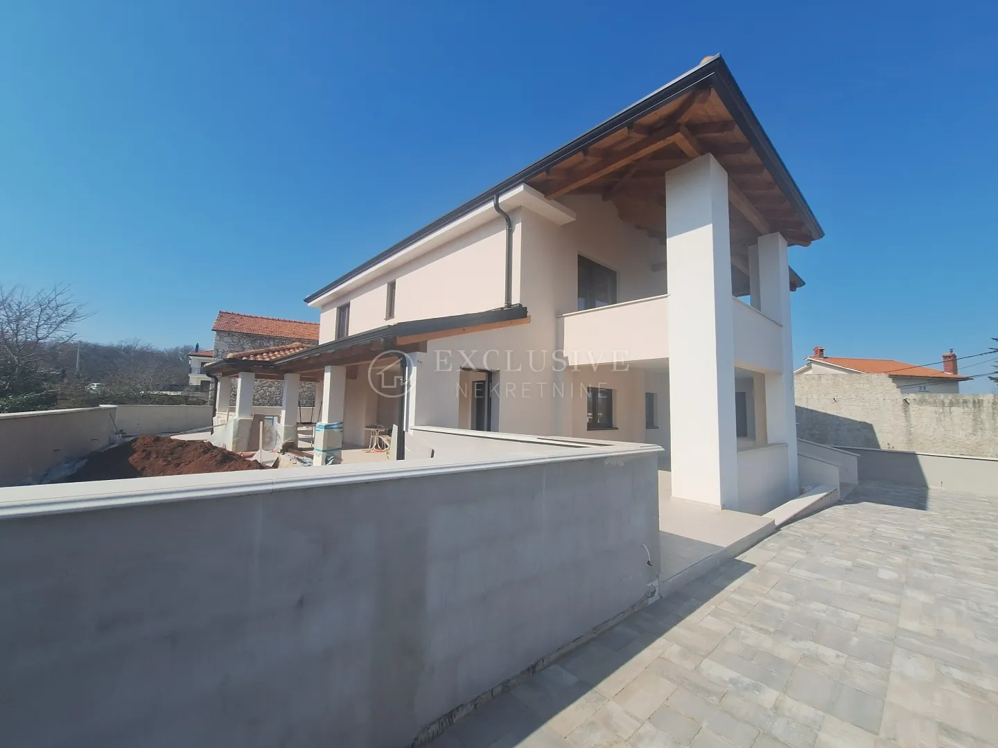 dobrinj - samostojeća kuća s bazenom - slika 27