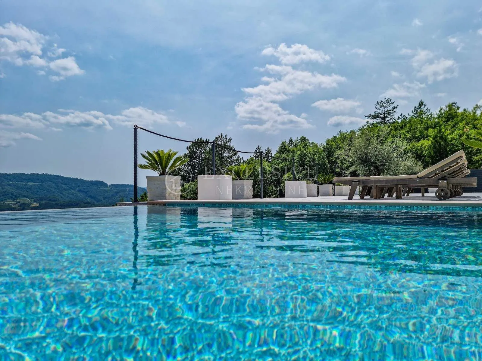istra - hacijenda na osami s 20 000m2 okućnice !! - slika 35