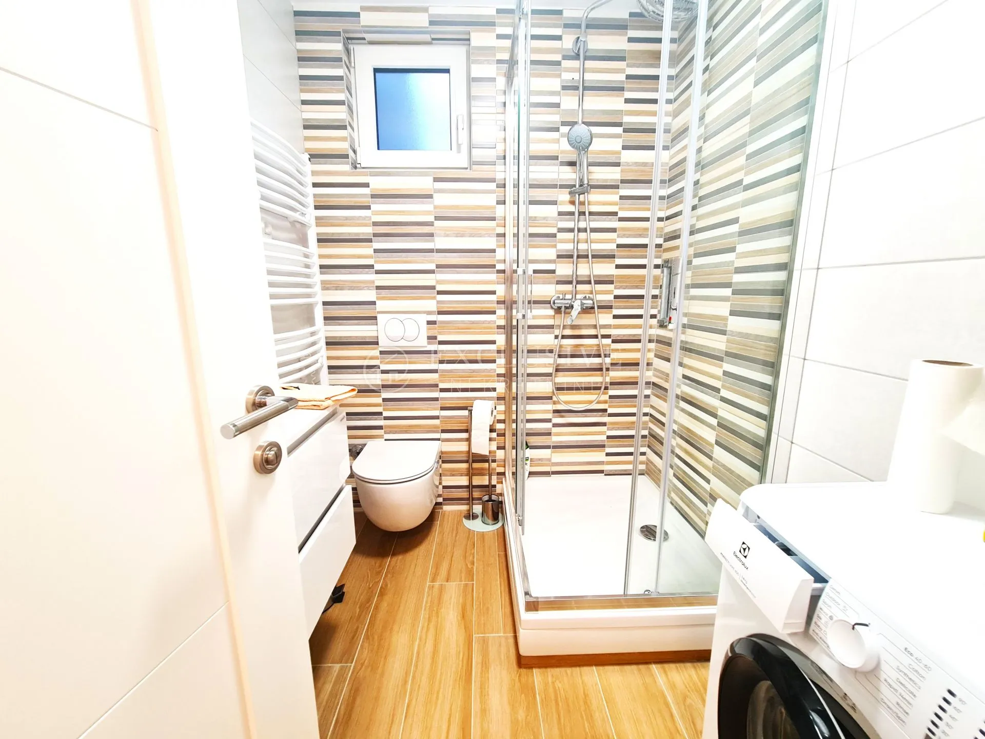 dramalj - predivni penthouse sa garažom i zasebnim apartmanom - slika 7
