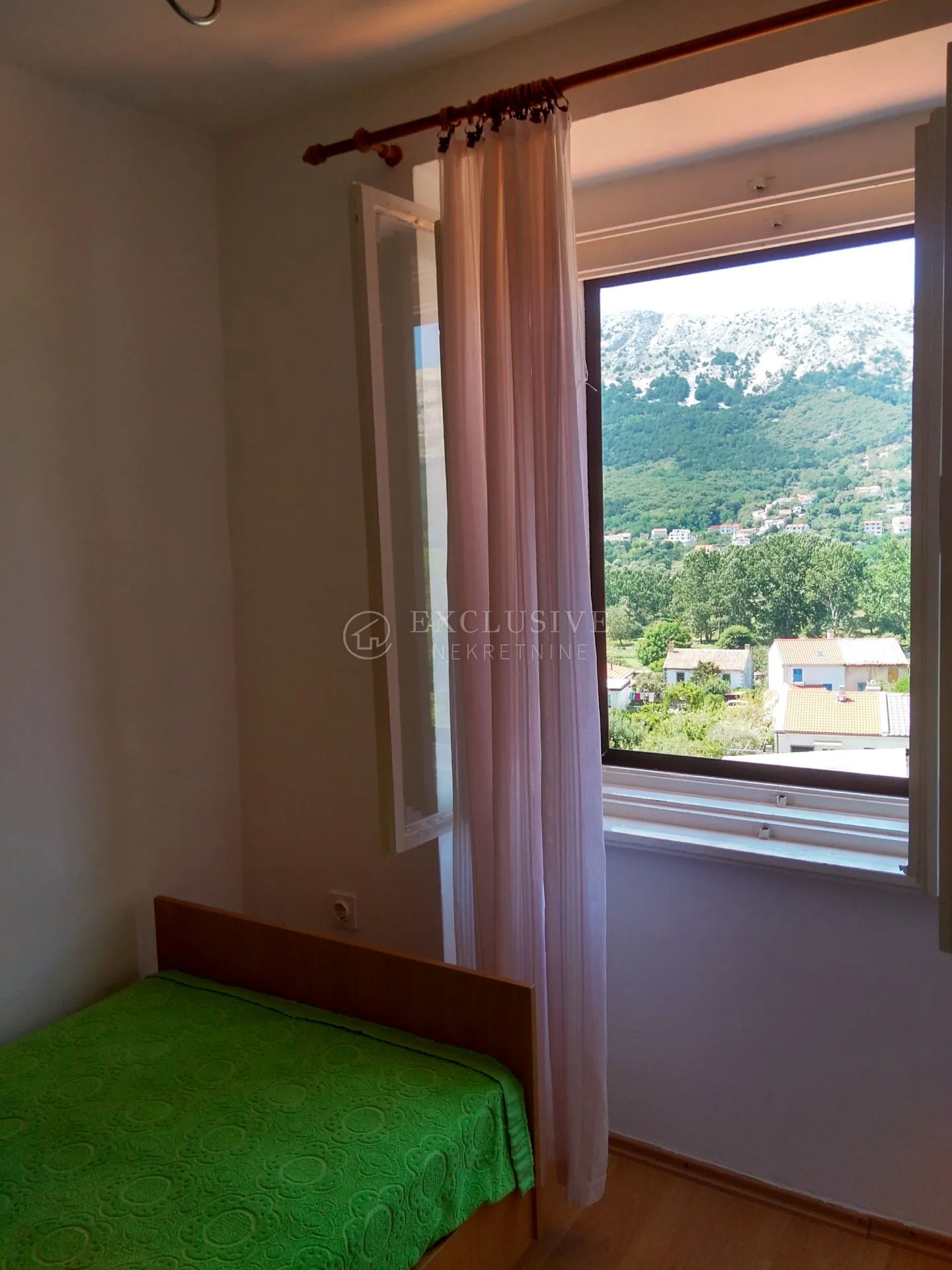krk-jurandvor - dvoetažni apartman + zaseban apartman, terasa, vrt, parking - slika 51