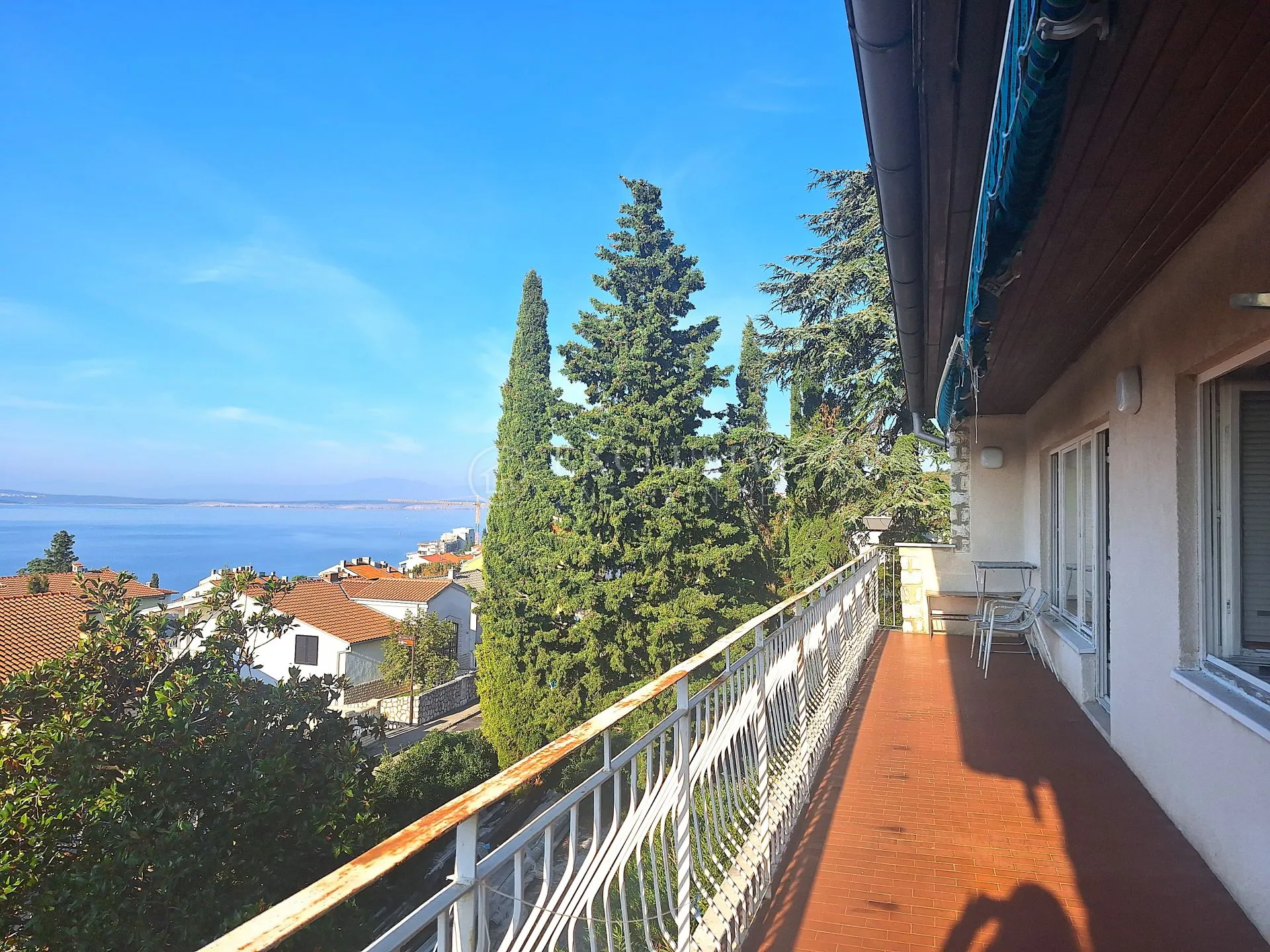 selce - vila na odličnoj lokaciji - slika 20
