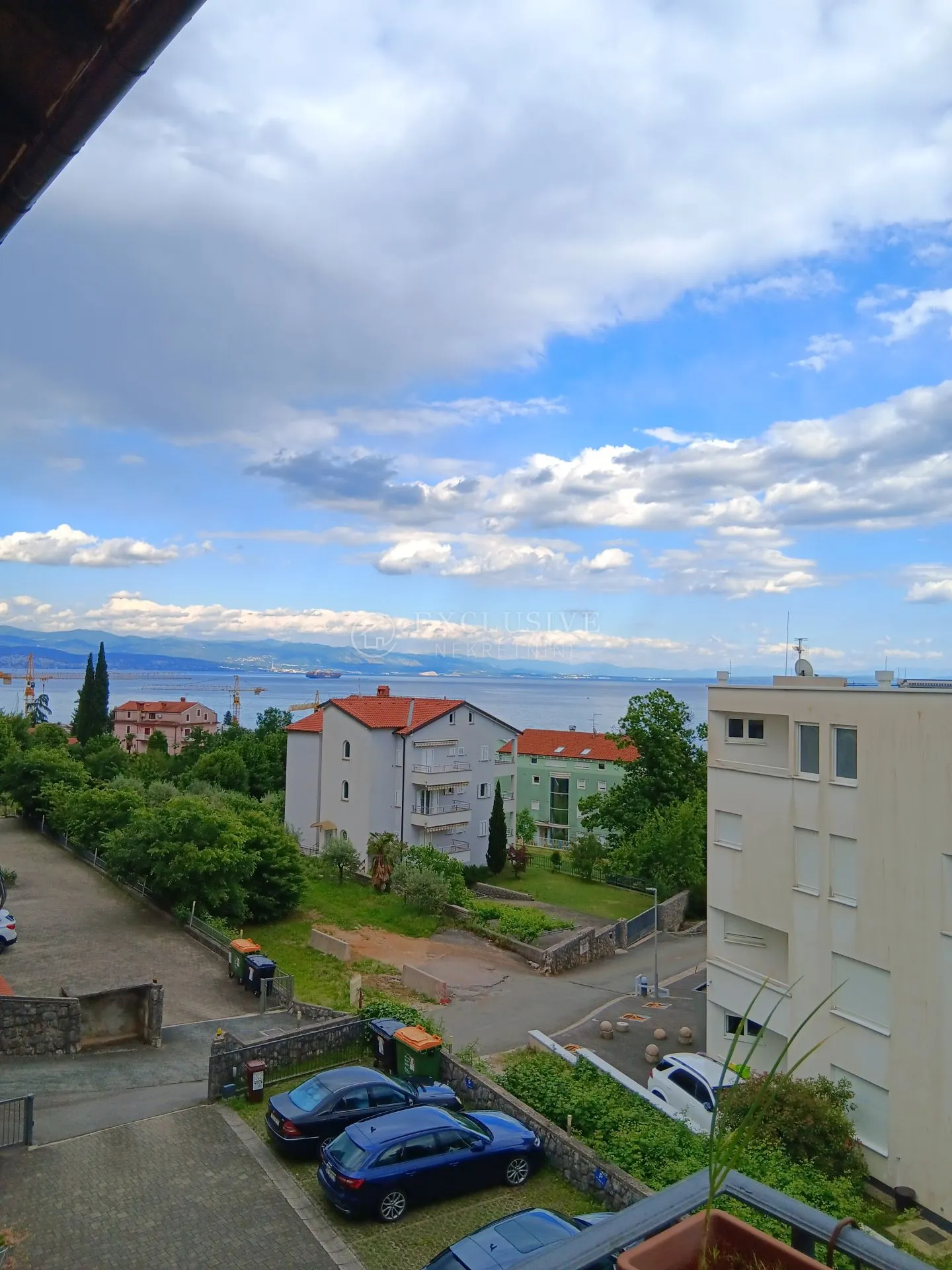 opatija-ičići- dvoetažni stan 3s+db s garažom - slika 11
