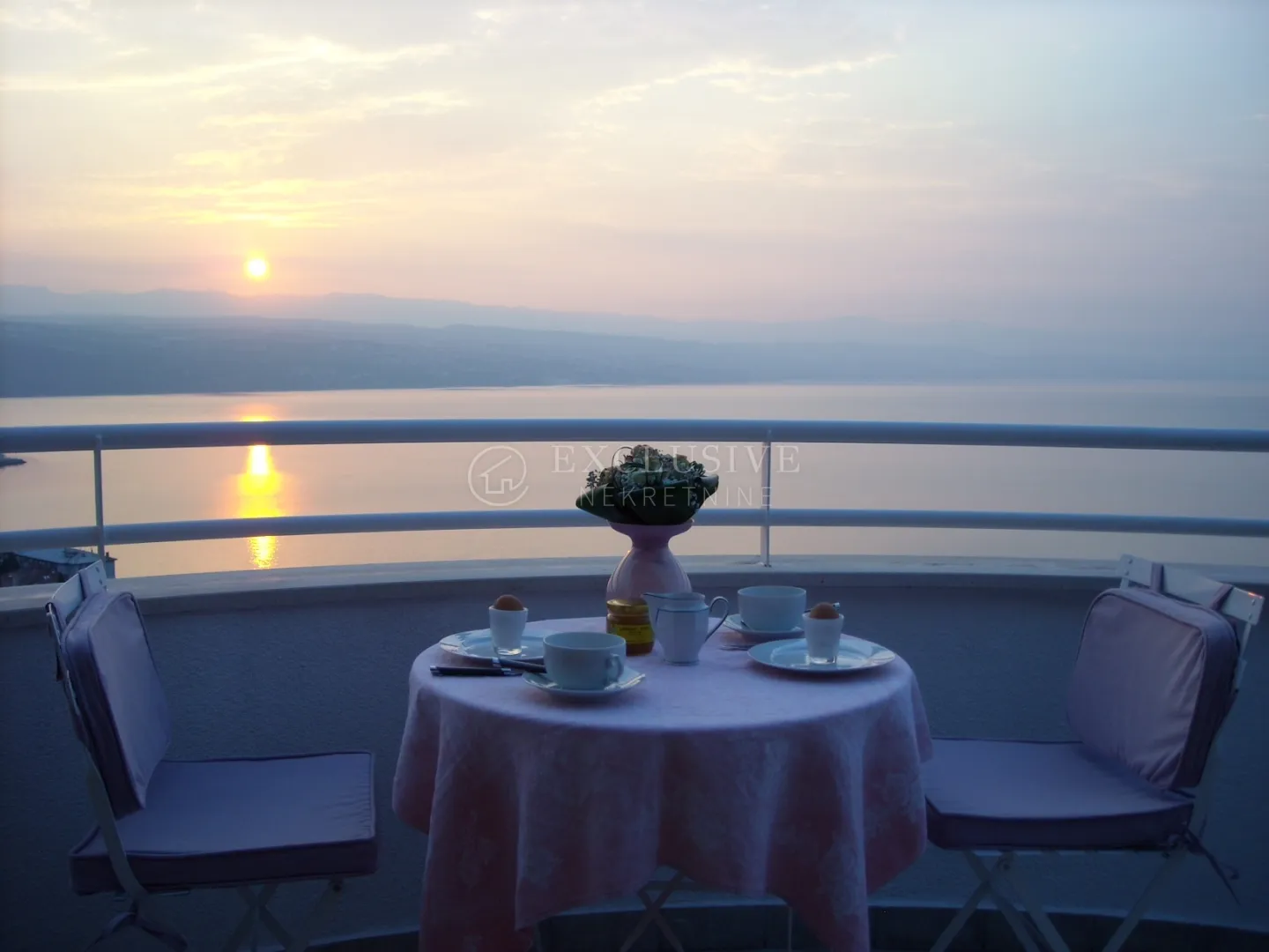 opatija - dvoetažan stan u vili - panoramski pogled - parking !!! - slika 9