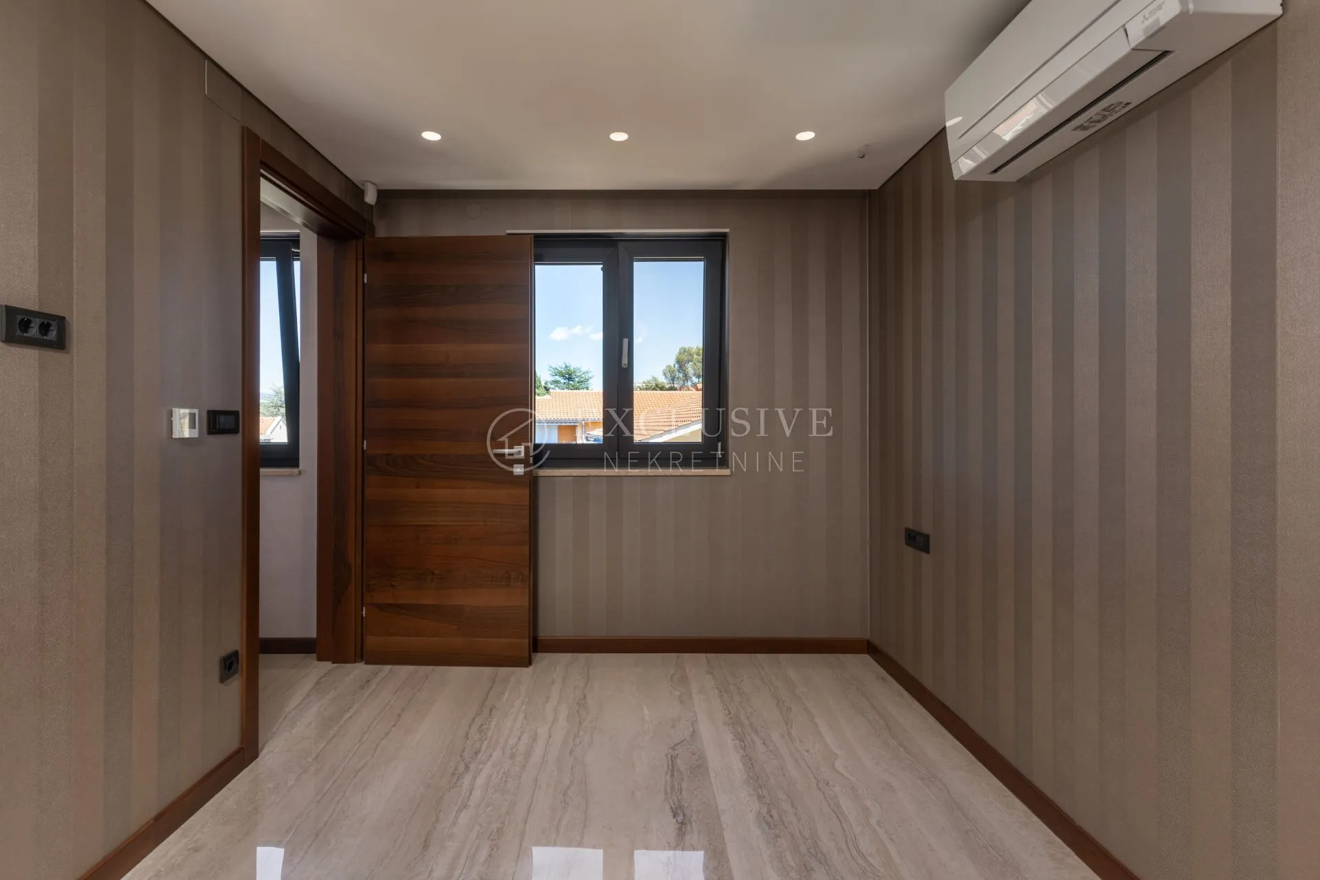 otok krk, malinska - luksuzni penthouse s vlastitim bazenom ! - slika 10