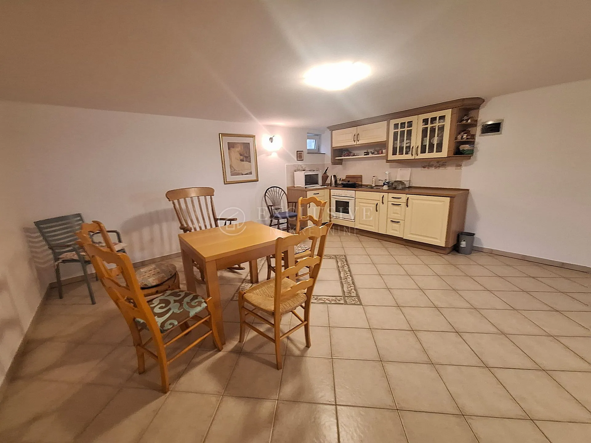 jadranovo - apartmanska vila s bazenom - slika 28
