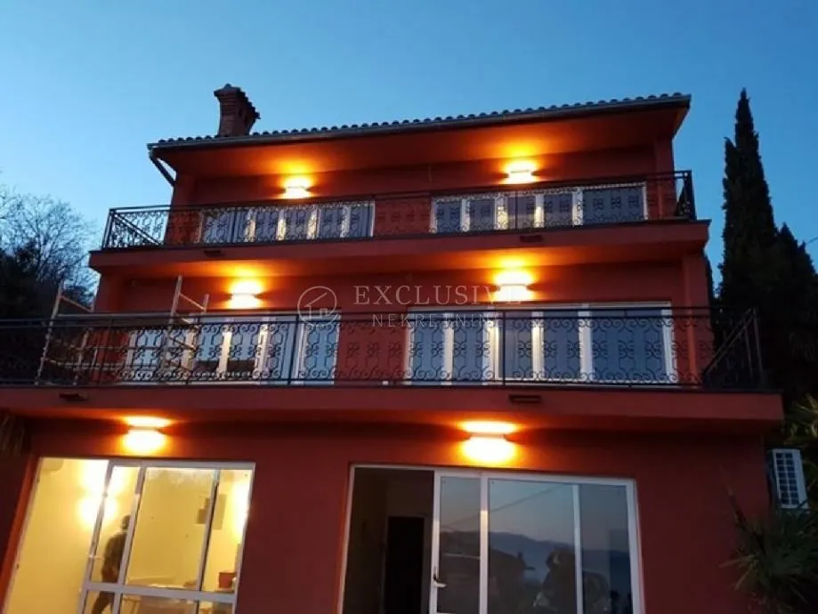 volosko kuća na fantastičnoj lokaciji s 4 apartmana ! - slika 2