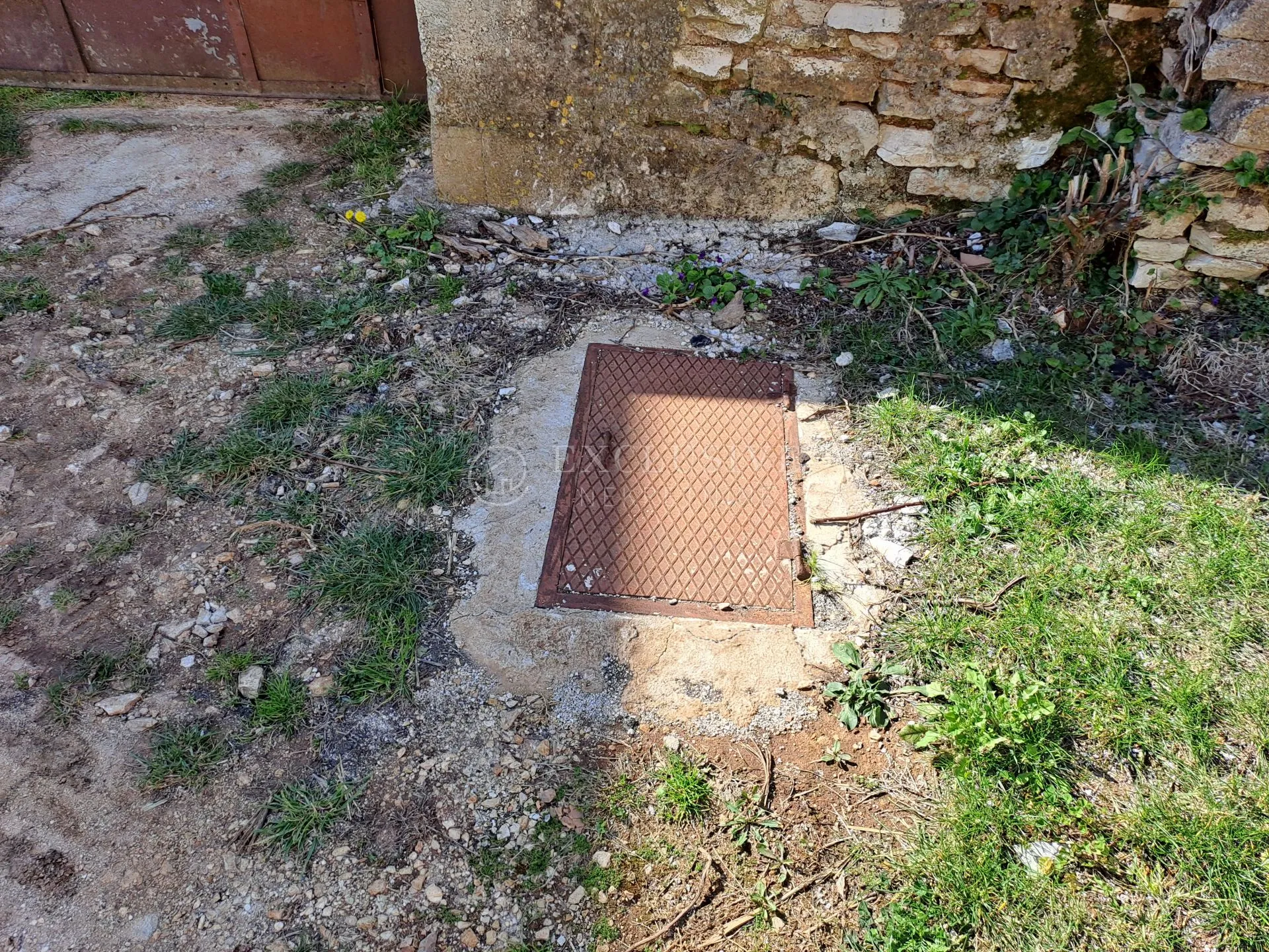 glavani, kuće starine 4 objekta sa 2000 m2 - slika 12