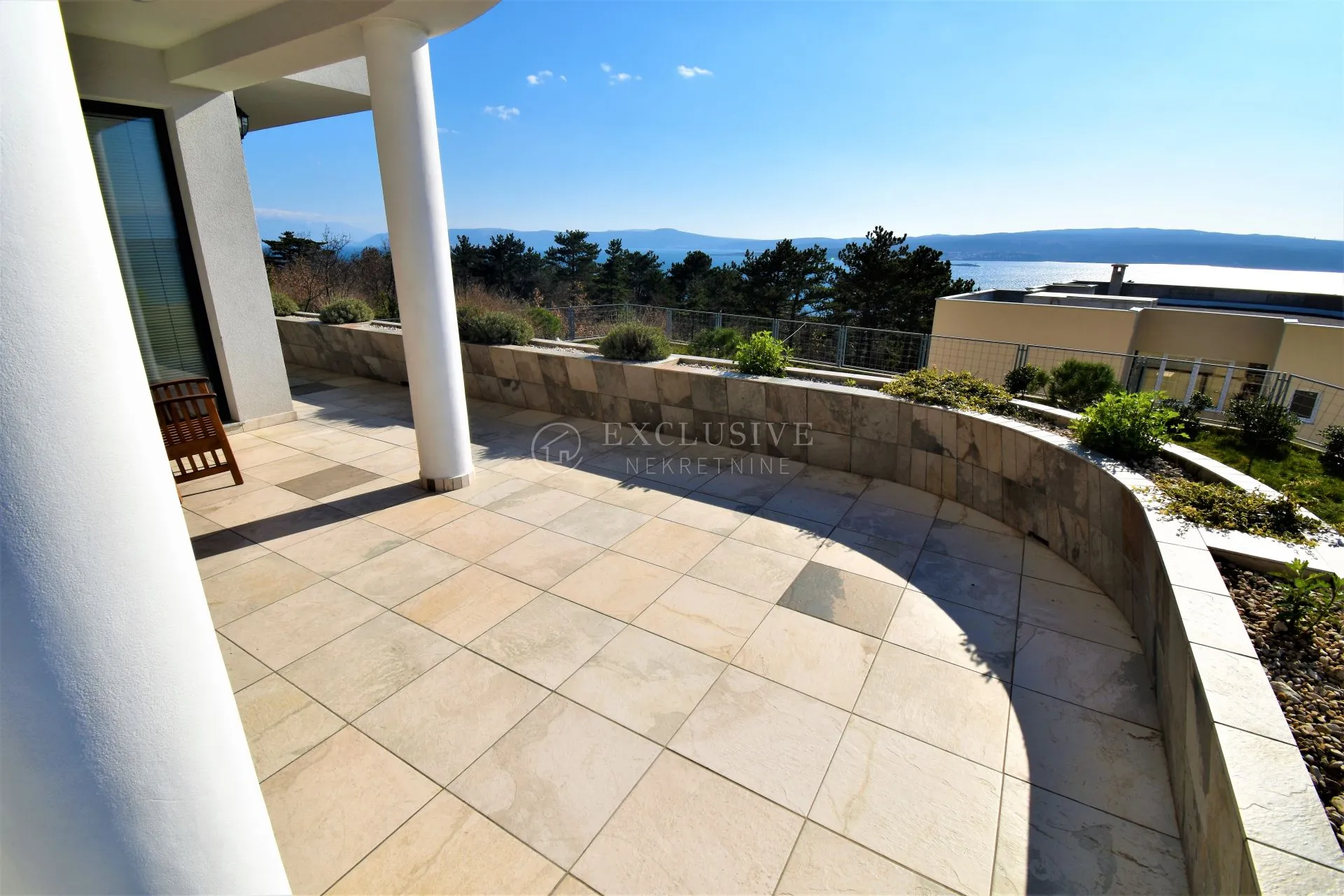 crikvenica - luksuzna vila sa panoramskim pogledom na more - slika 16