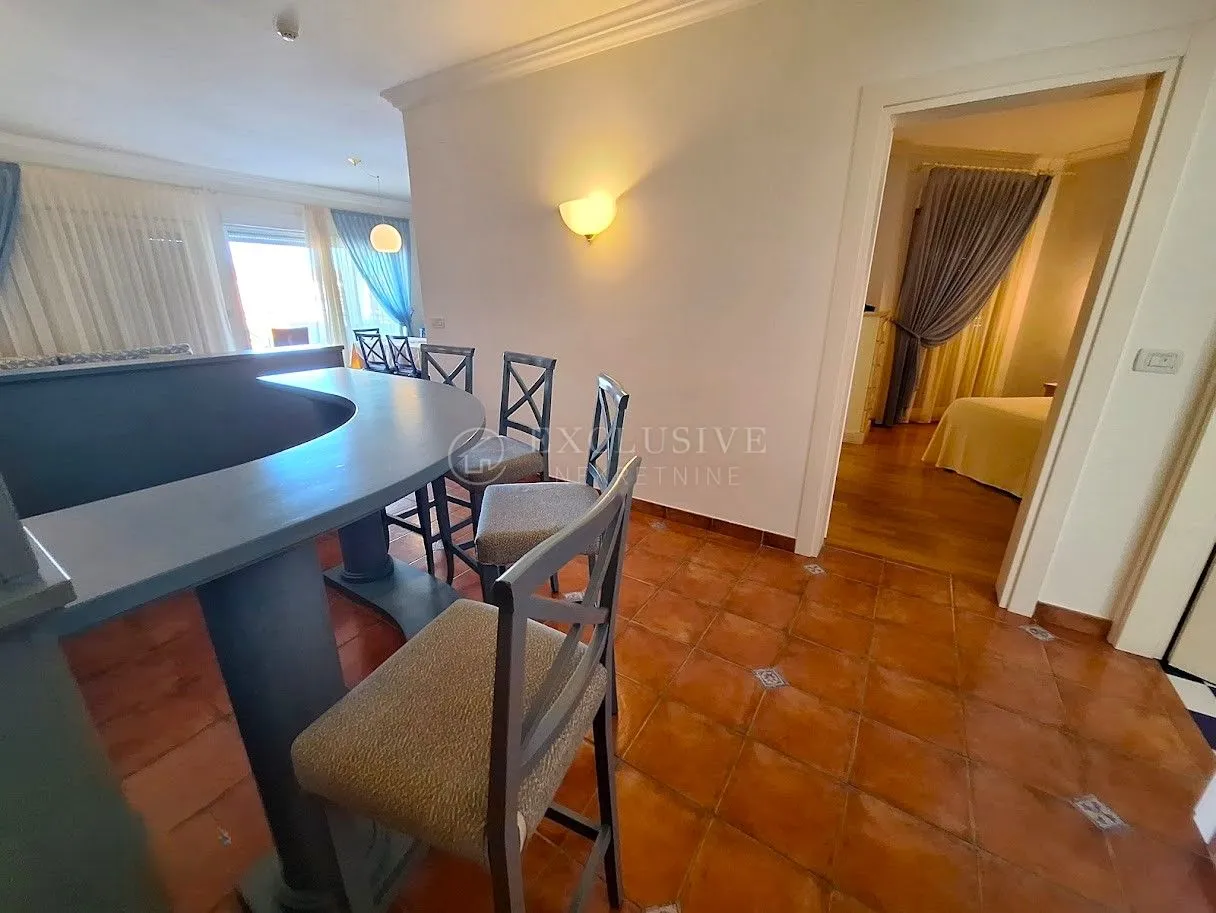 umag - ekskluzivni apartman s panoramskim pogledom na more - slika 8