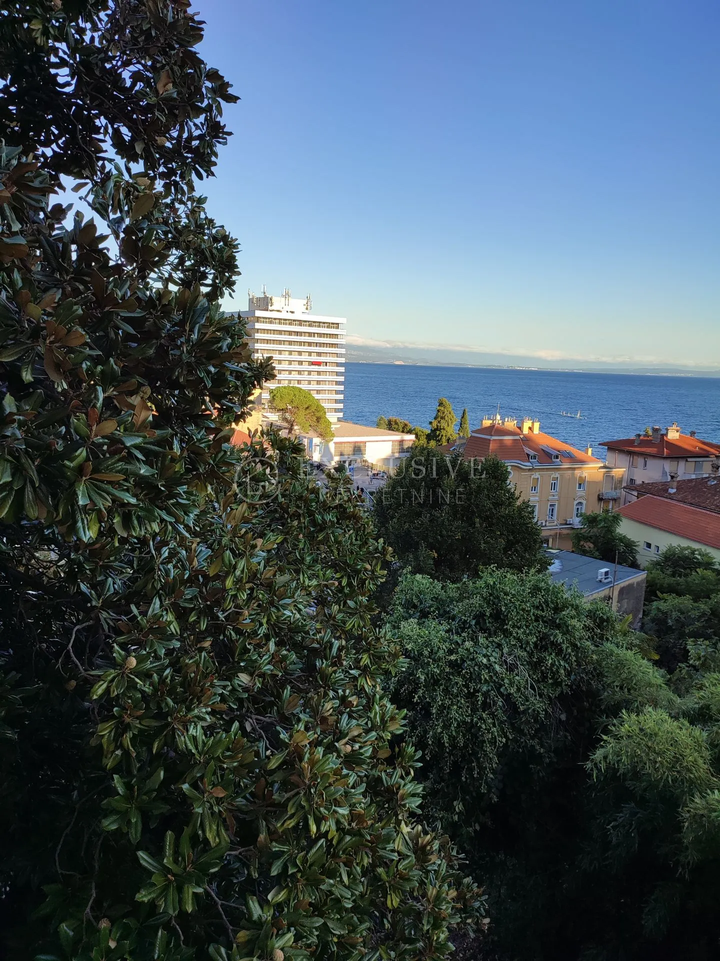 opatija - centar -luksuzni penthouse sa 3 parkirna mjesta - slika 3
