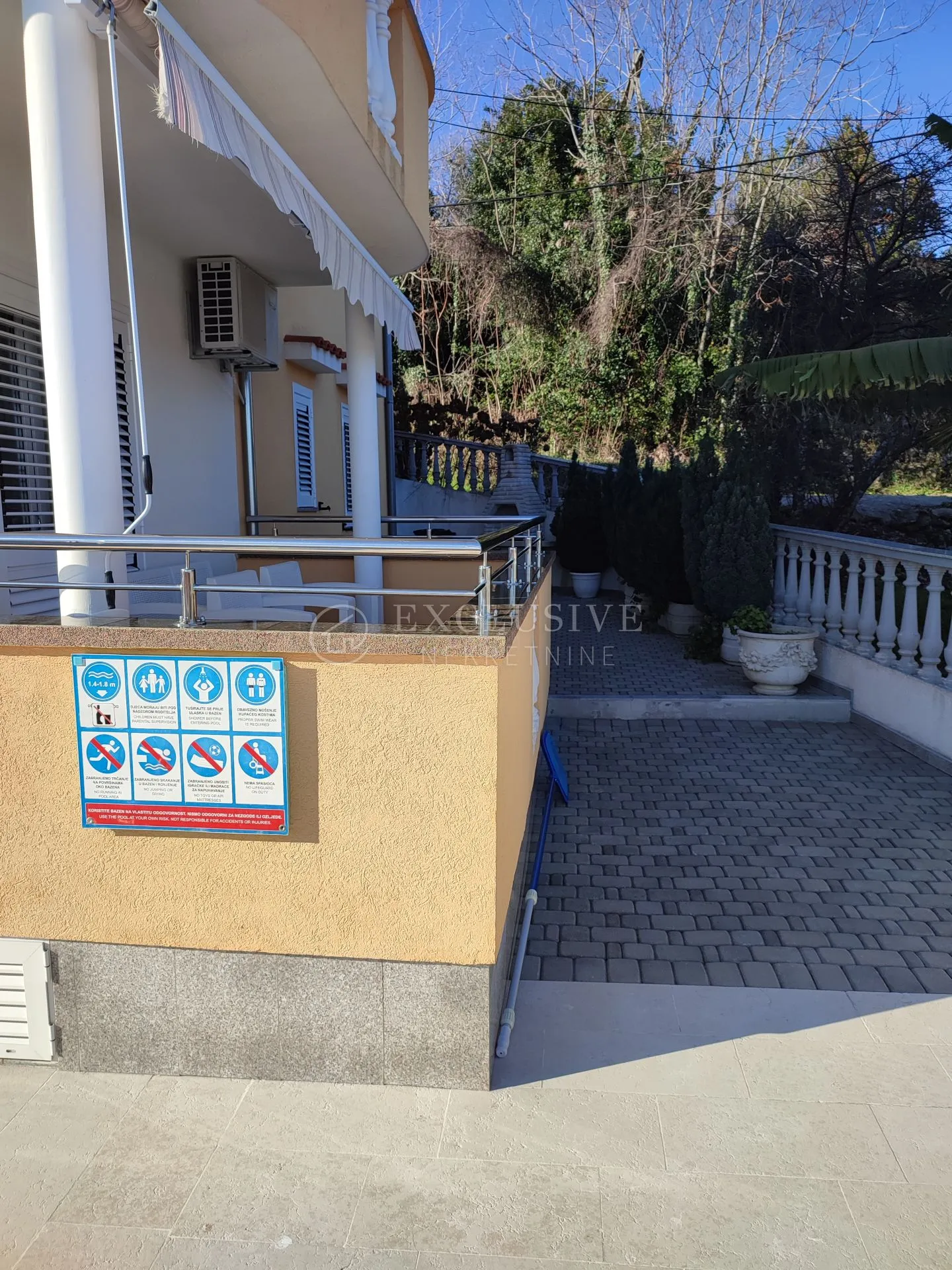 ika - oprić - apartman od dvije stambene jedinice sa bazenom - slika 33