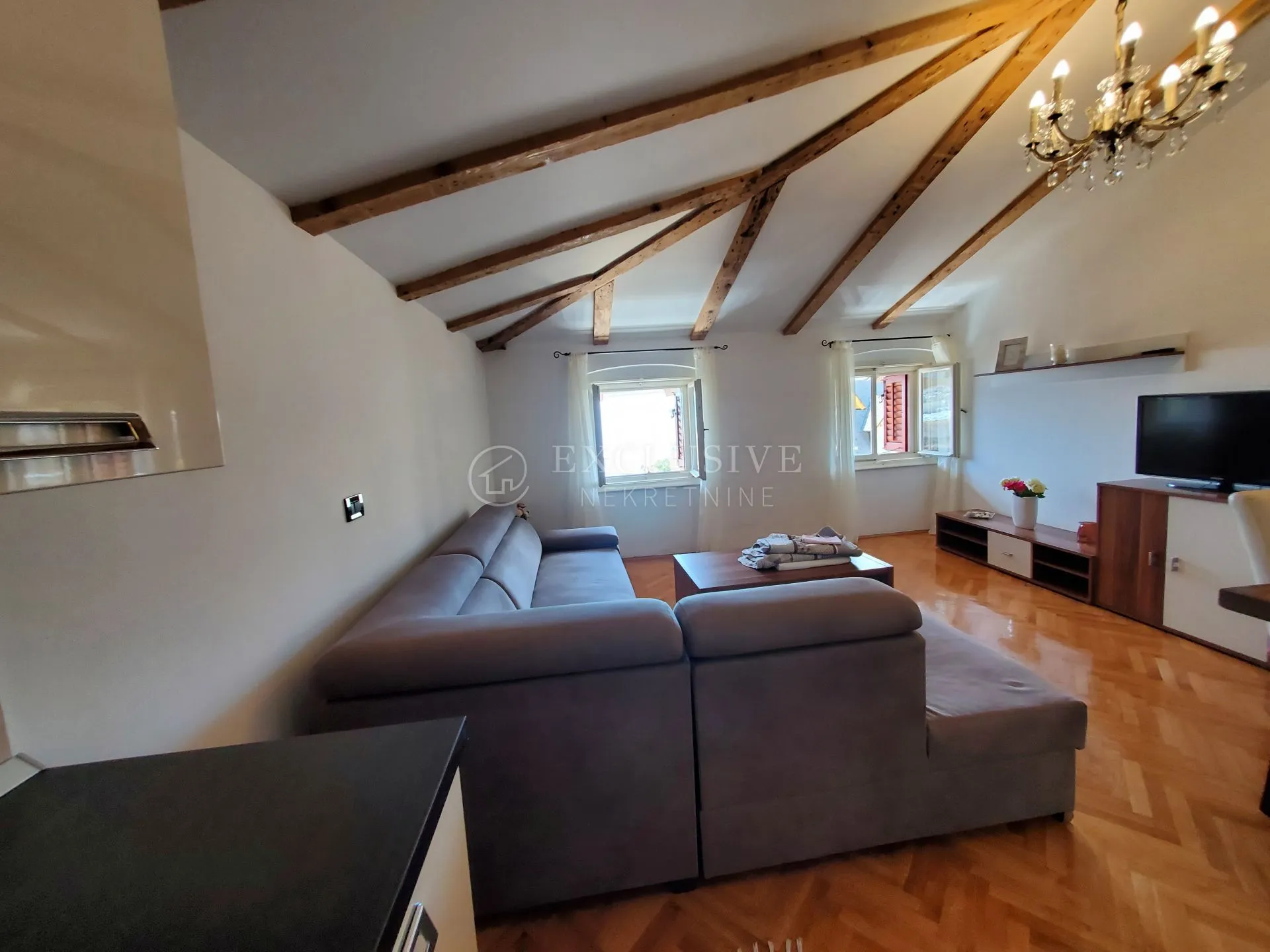 opatija stan 65m2 - strogi centar !! - slika 4