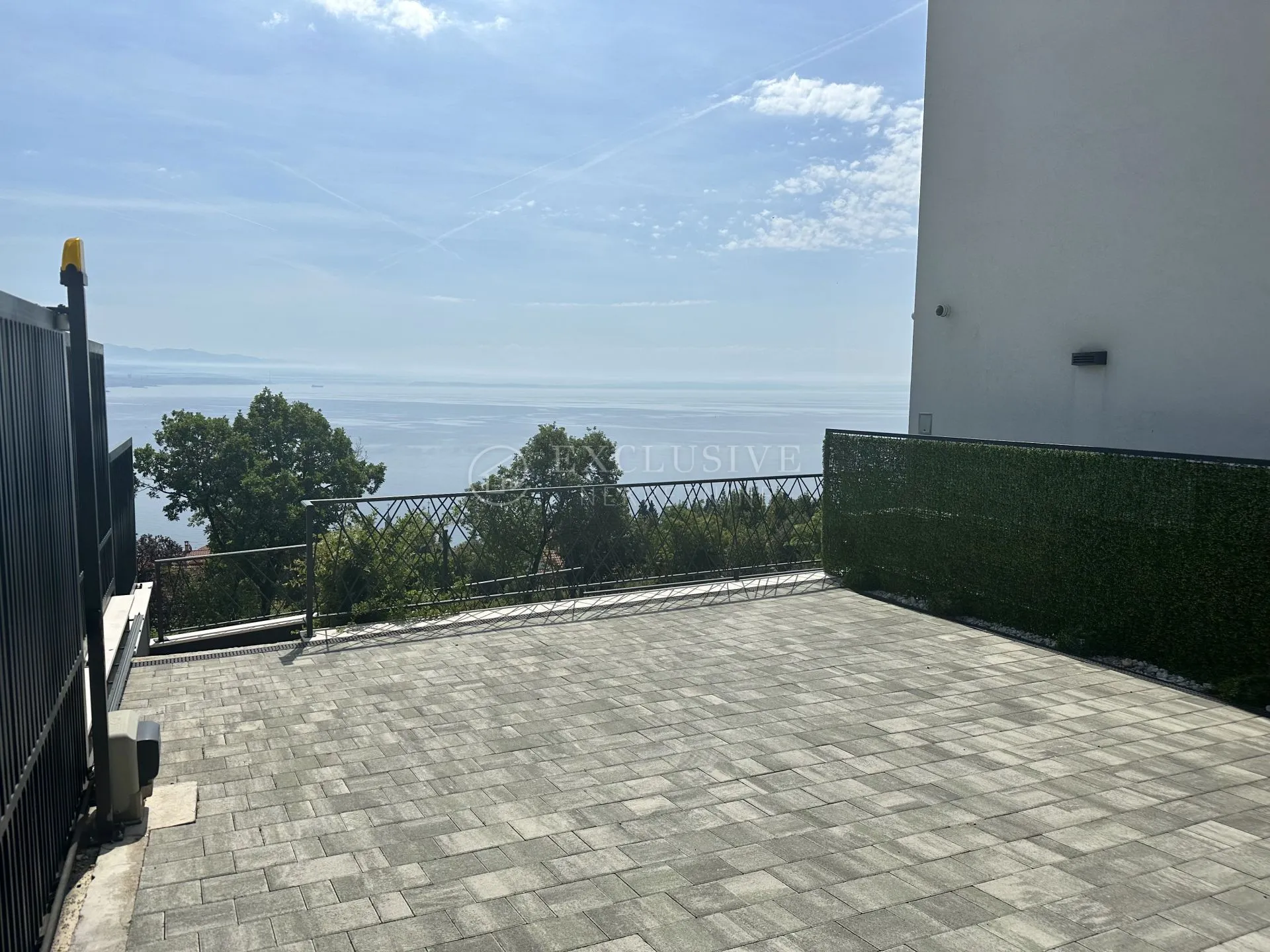 opatija luksuzni dvoetažni stan s vrtom i pogledom na more - slika 29