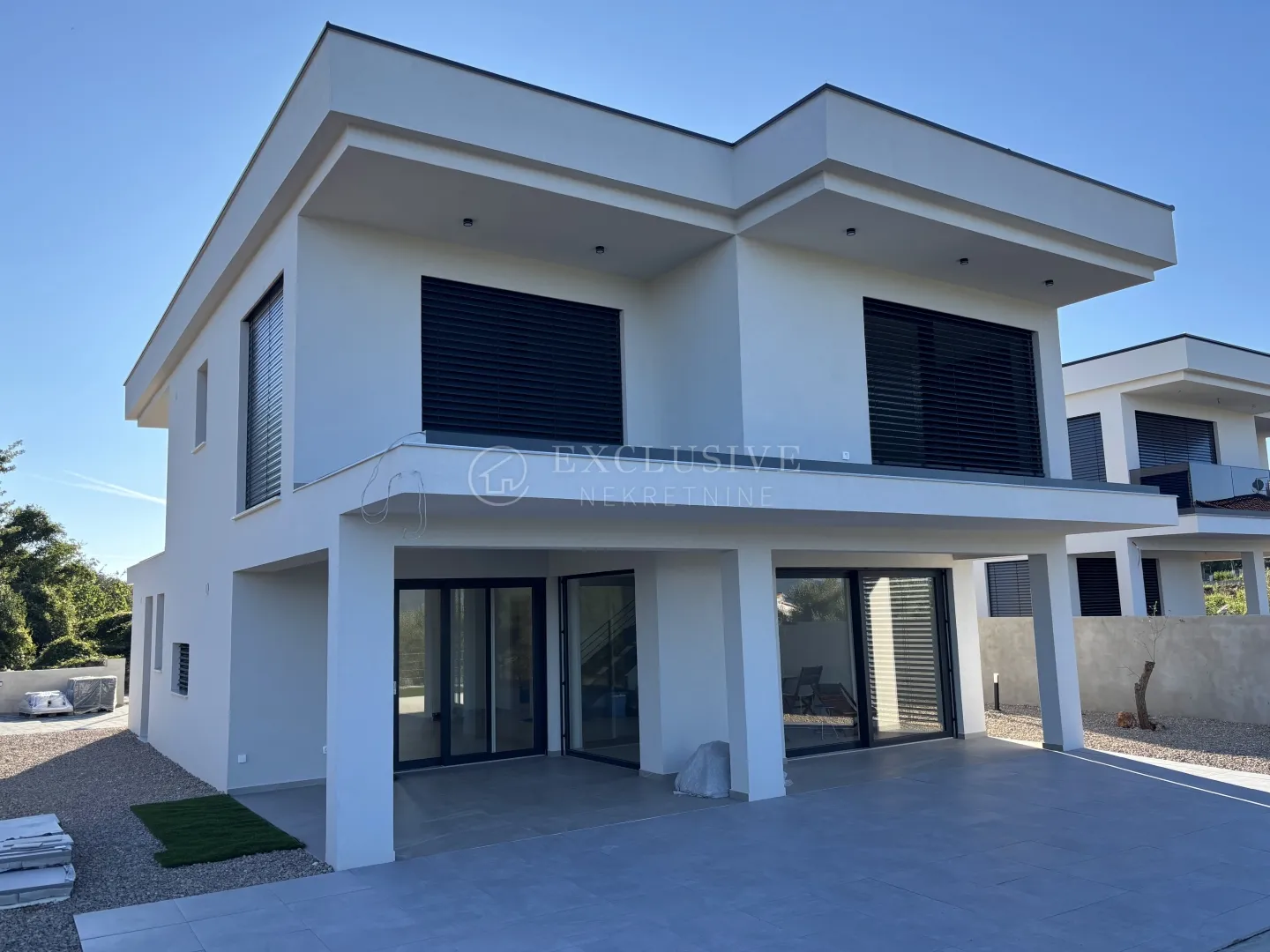 otok krk - samostojeća vila s pogledom na more - slika 26