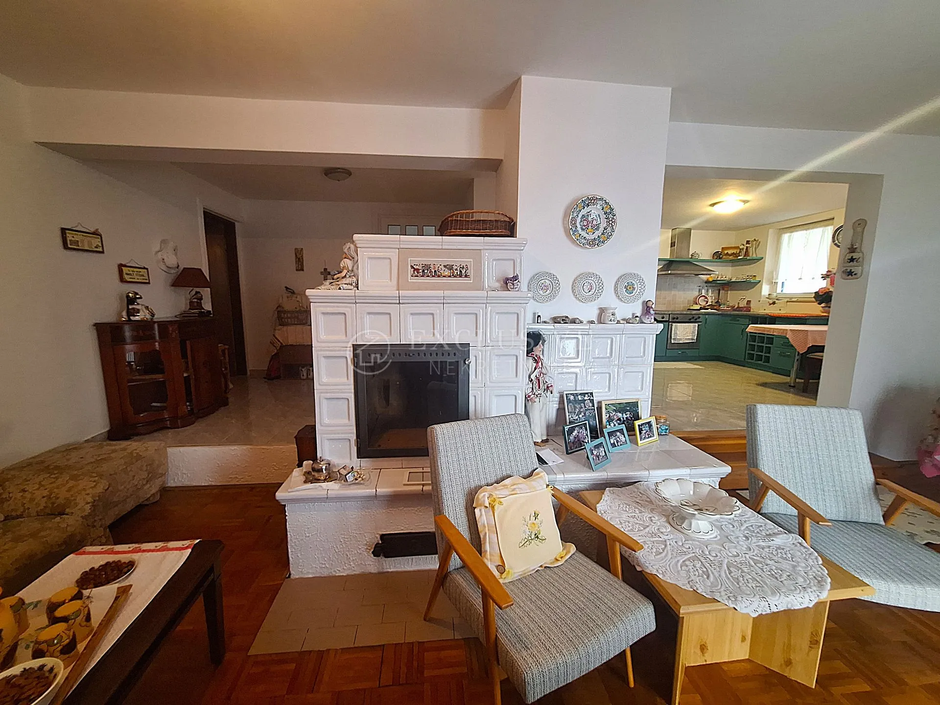 jadranovo - apartmanska vila s bazenom - slika 3