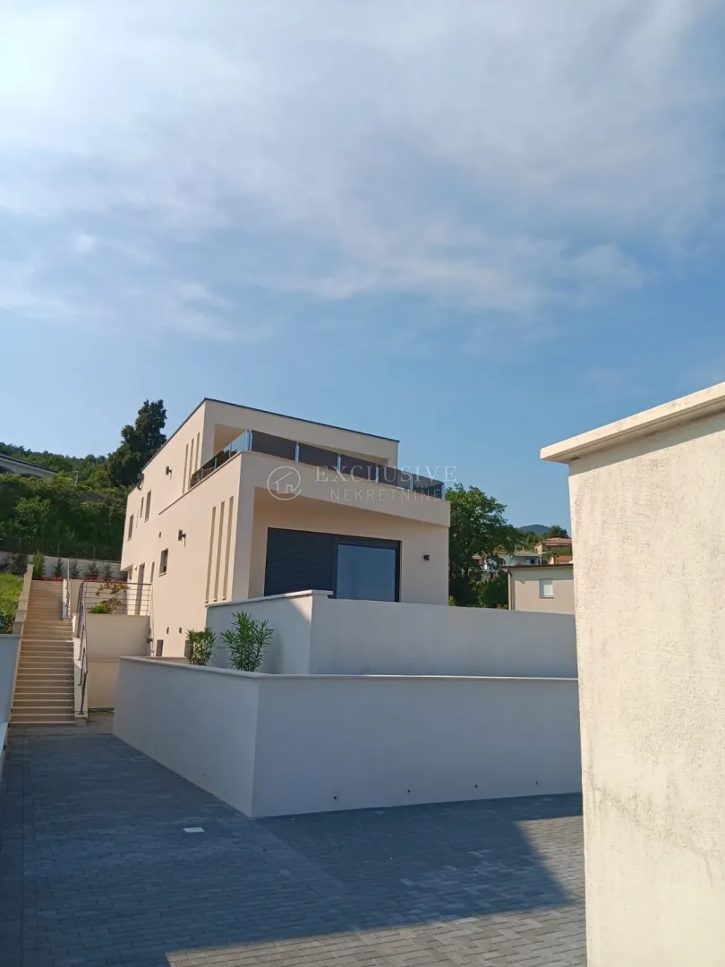 lovran moderna villa u blizini mora ! - slika 3