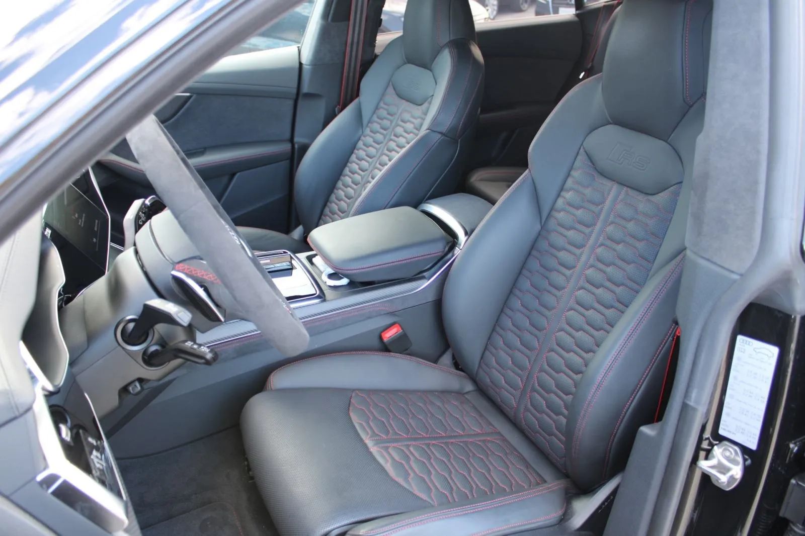 audi rsq8 4.0 tfsi quattro performance - slika 11