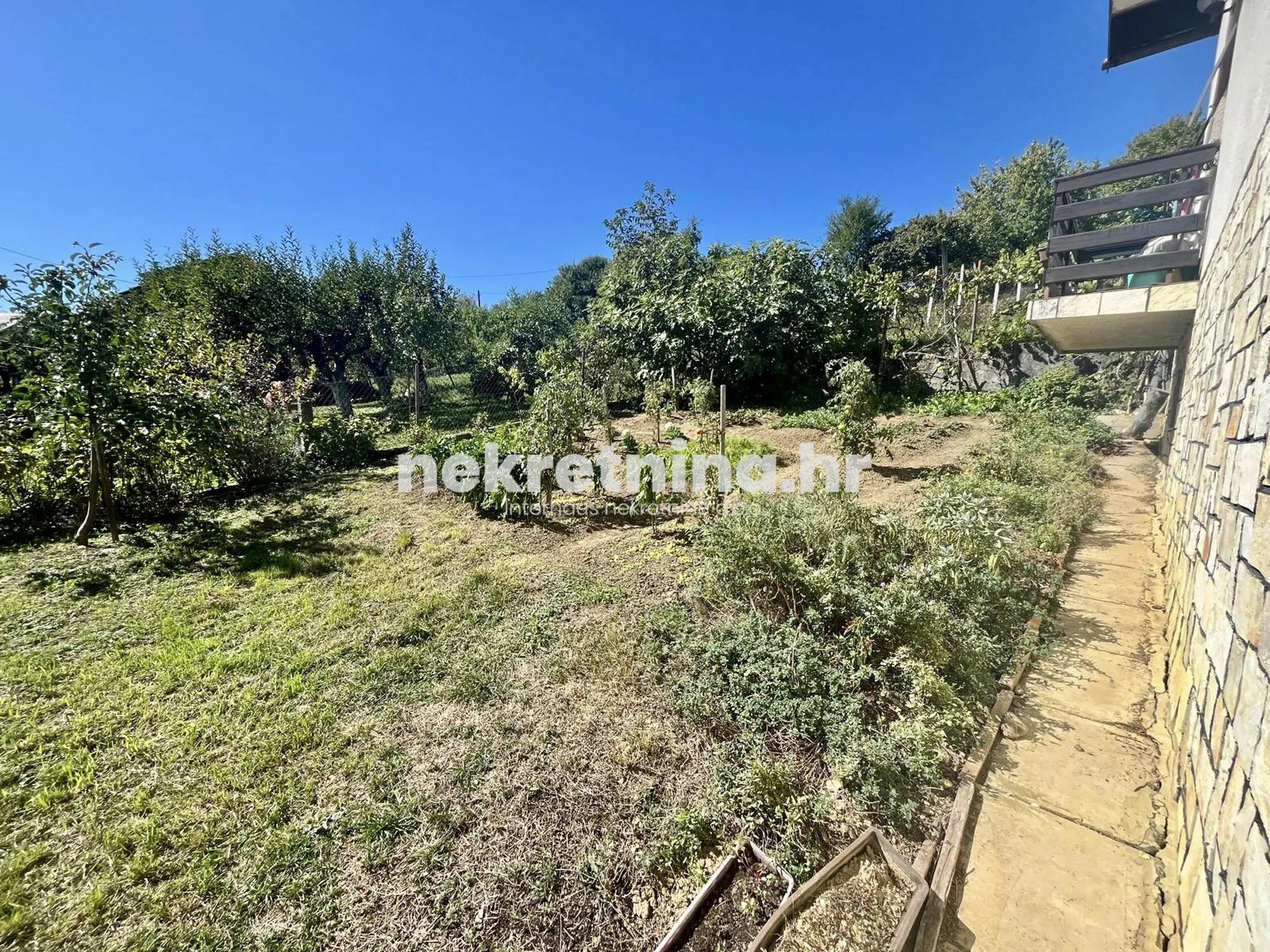 prodaja - kuća - stubičke toplice - 240m2 - slika 9