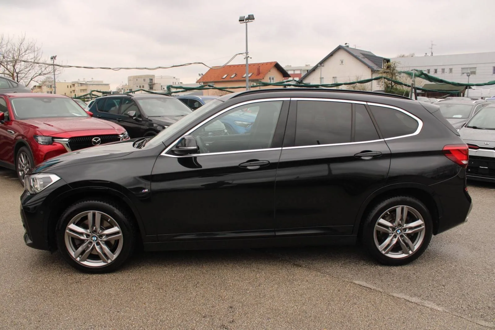 bmw x1 20d xdrive m paket automatik *led, navigacija* - slika 8