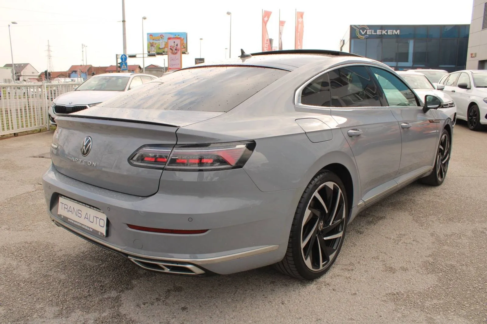 vw arteon 2.0 tdi dsg r-line *panorama, led, kamera, navigacija* - slika 5