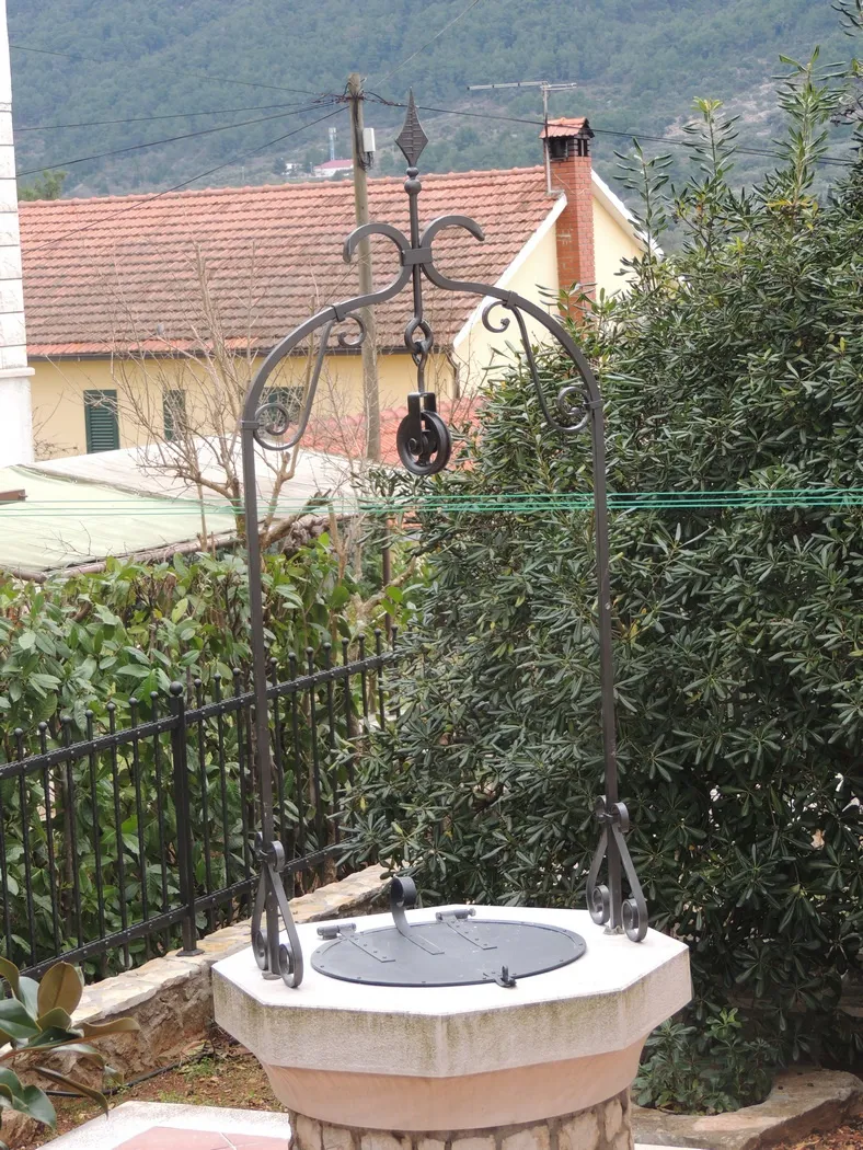 poklopac bunara - cijena na upit - slika 13