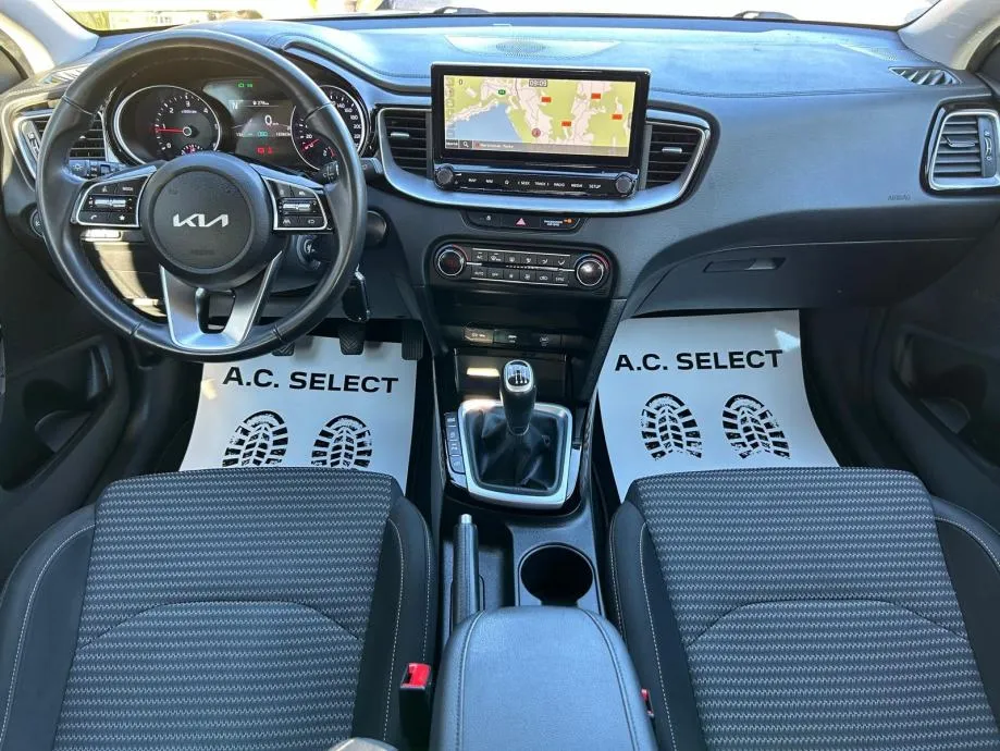 kia ceed 1.6 crdi - 2023 - servisna - navi - garancija - reg.1.god. !! - slika 9
