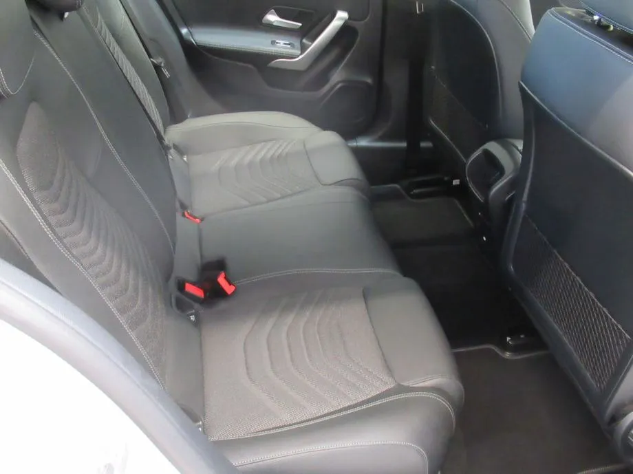 mercedes-benz a-klasa 180 progressive - slika 6