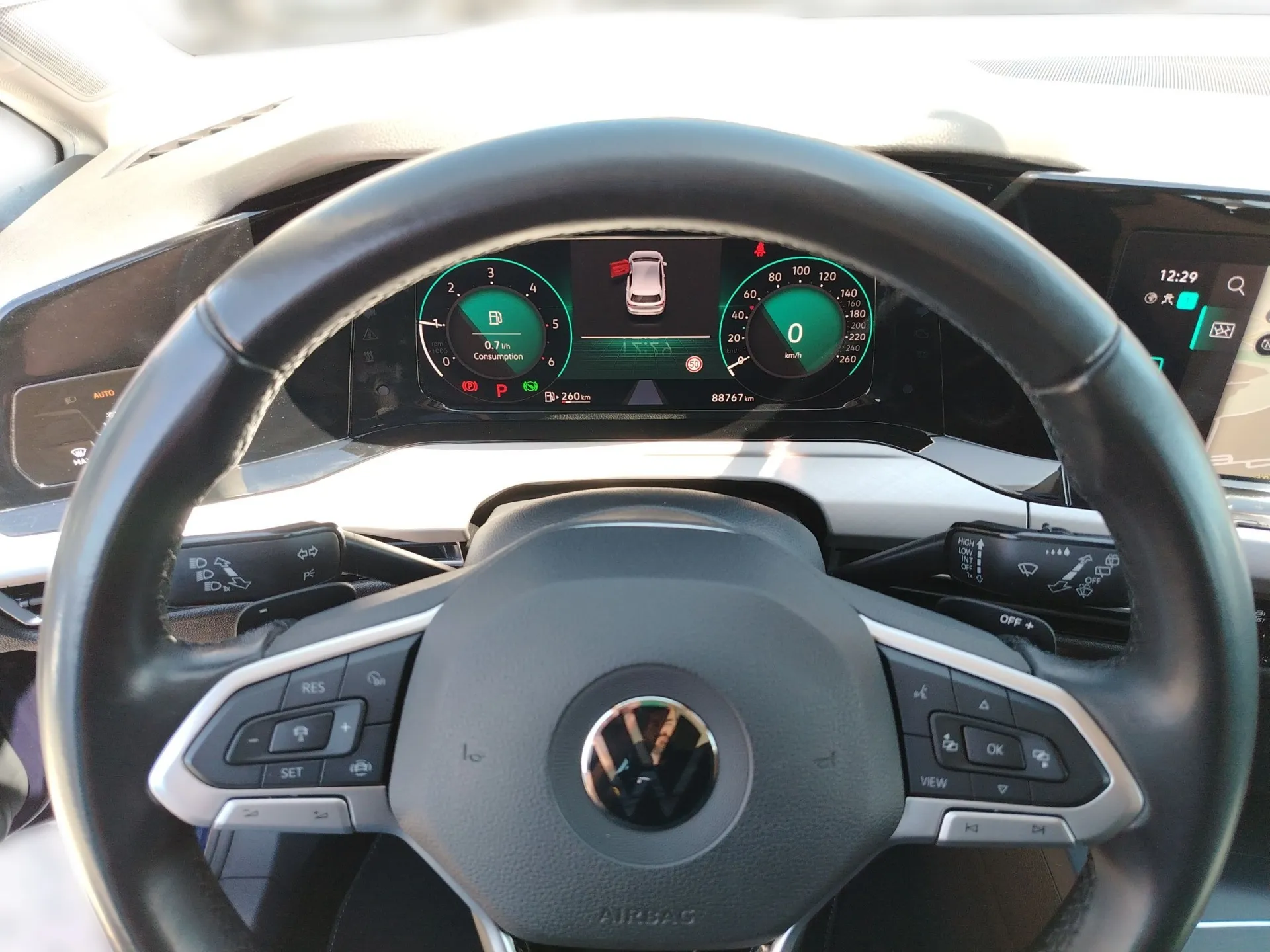 vw golf viii 2.0 tdi dsg life - slika 8
