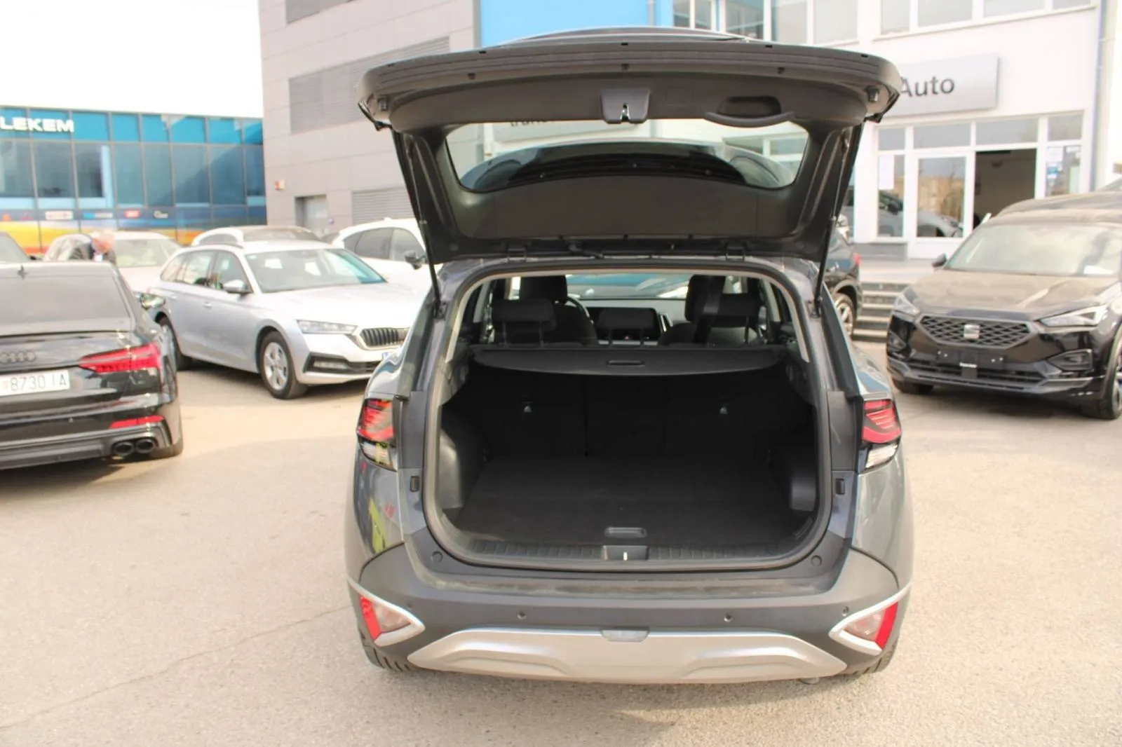 kia sportage 1.6 crdi automatik *led, navigacija, kamera* - slika 19