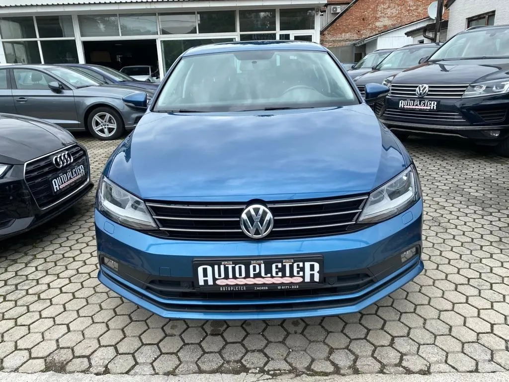 vw jetta 2.0 tdi comfortline, park. senzori, tempomat, 4x garancija! - slika 2
