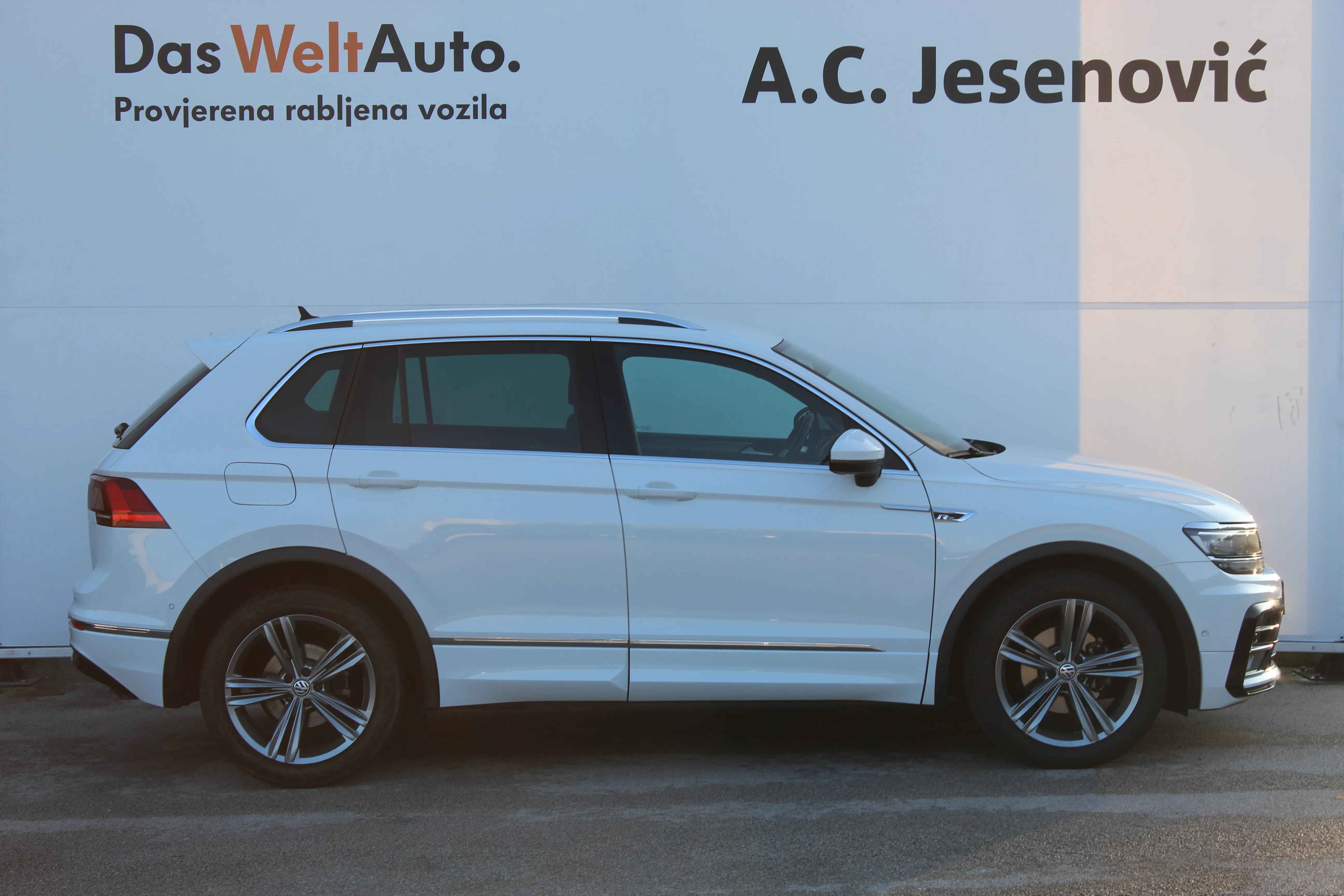 12972 tiguan 2.0 tdi highline + r-line paket - slika 4