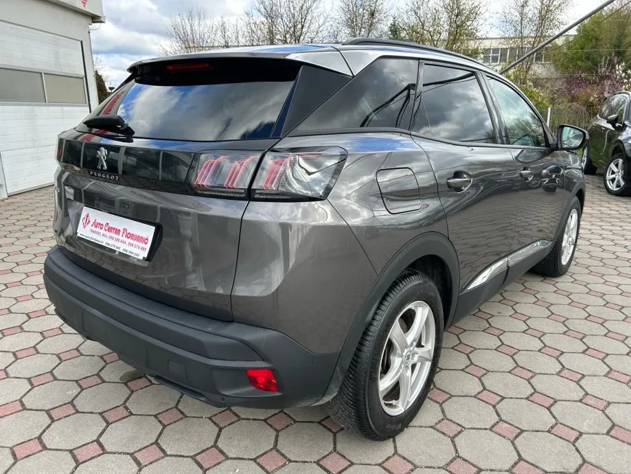 peugeot 3008 1,5 blue hdi 2022.,hr vozilo, servisna, navi, kamera.... - slika 7