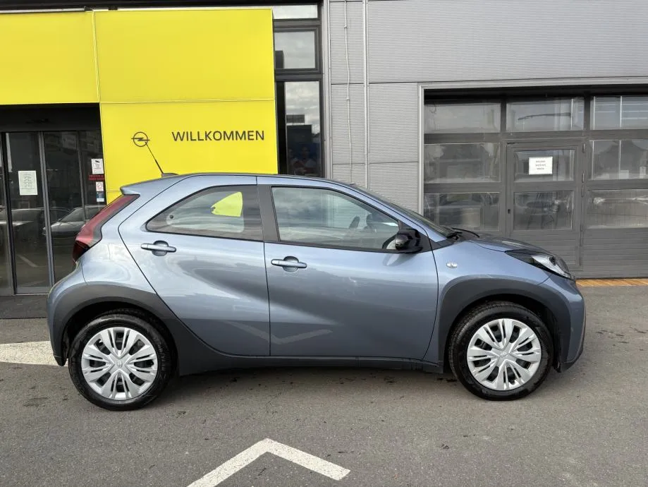 toyota aygo x 1,0 vvt - i x-play - slika 5