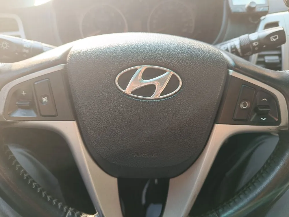 hyundai i20, 2009.g., 1.6 crdi - slika 12