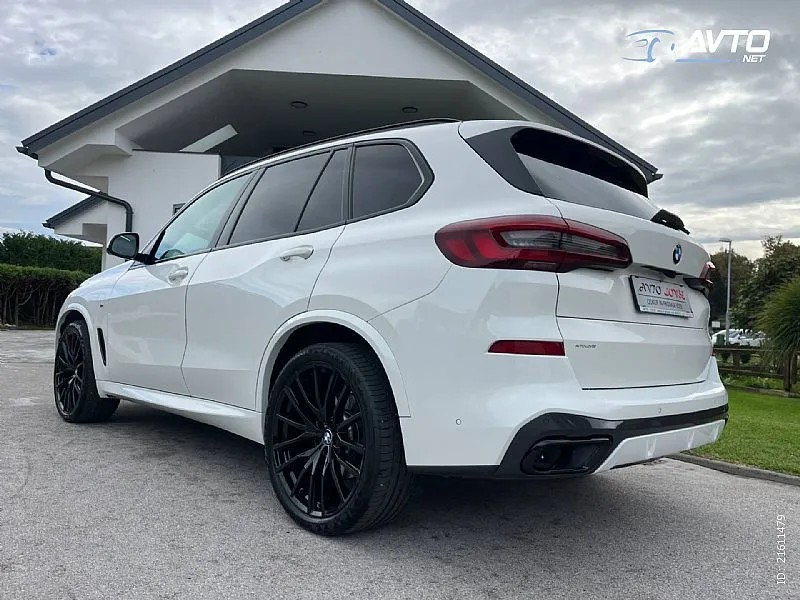 bmw serije x5: xdrive30d m sport-1 vlasnik-pano-22 inča-odlično - slika 8