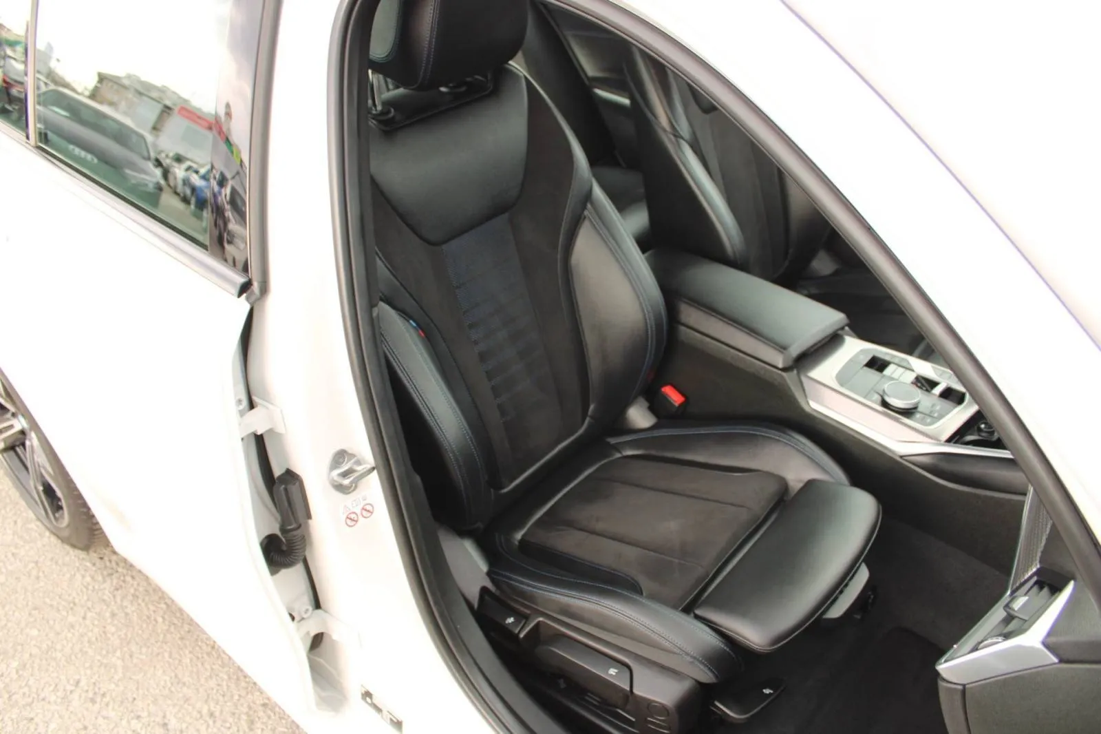 bmw serija 3 318i automatik m paket *led, navigacija, kamera* - slika 15