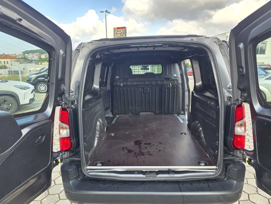 toyota proace city 1,5 d-4d 75 kw (102 ks) l2, 2022 god. - slika 13