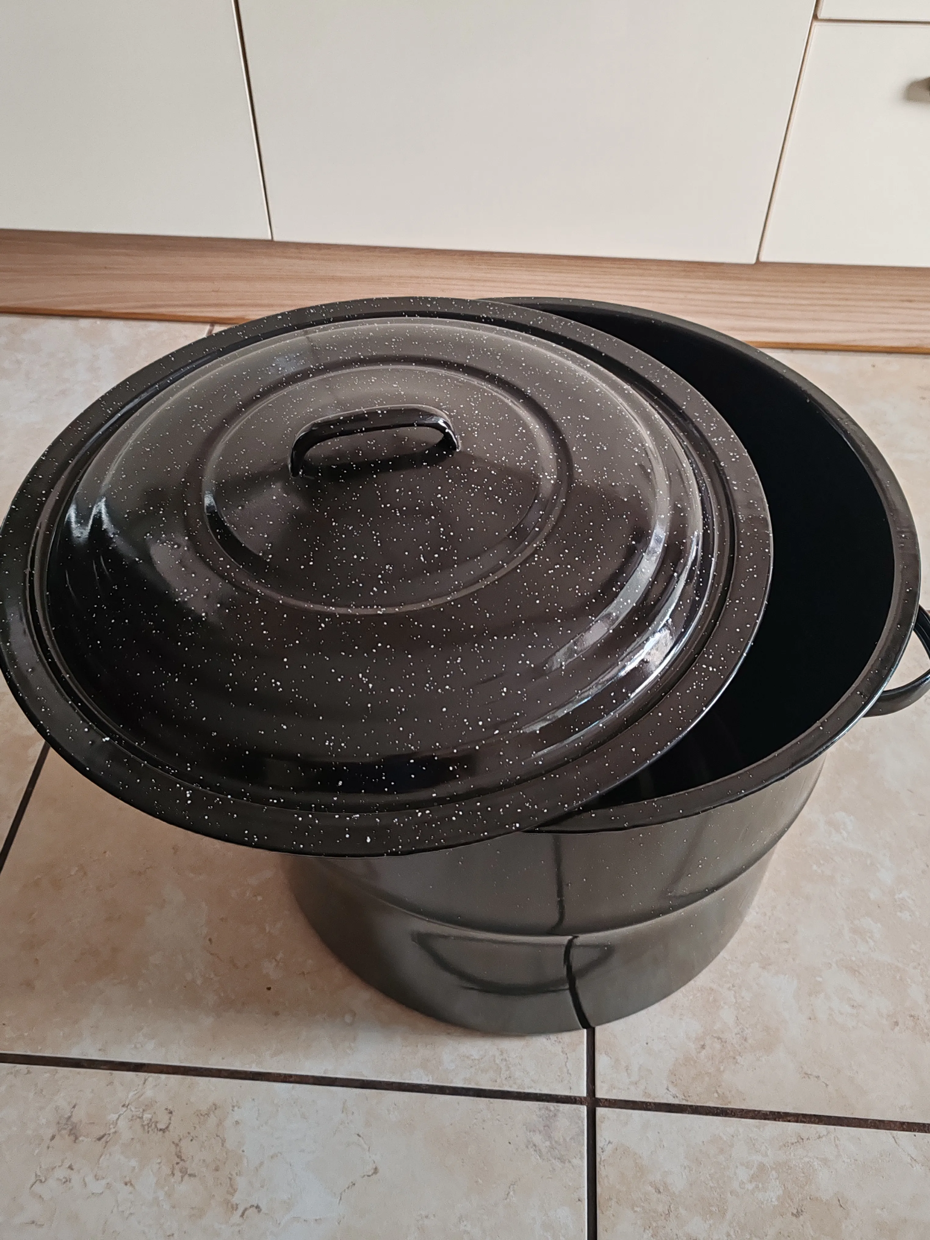 lonac 30,5 litara emajlirani novo - slika 3